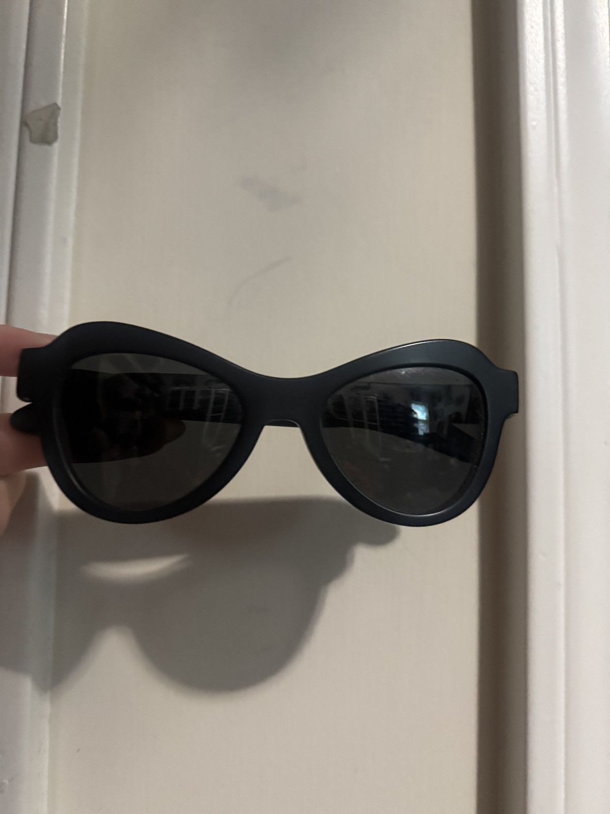 Kuboraum kuboraum maske y2 smooth black solid cateye sunglasses shade Size ONE SIZE - 1 Thumbnail