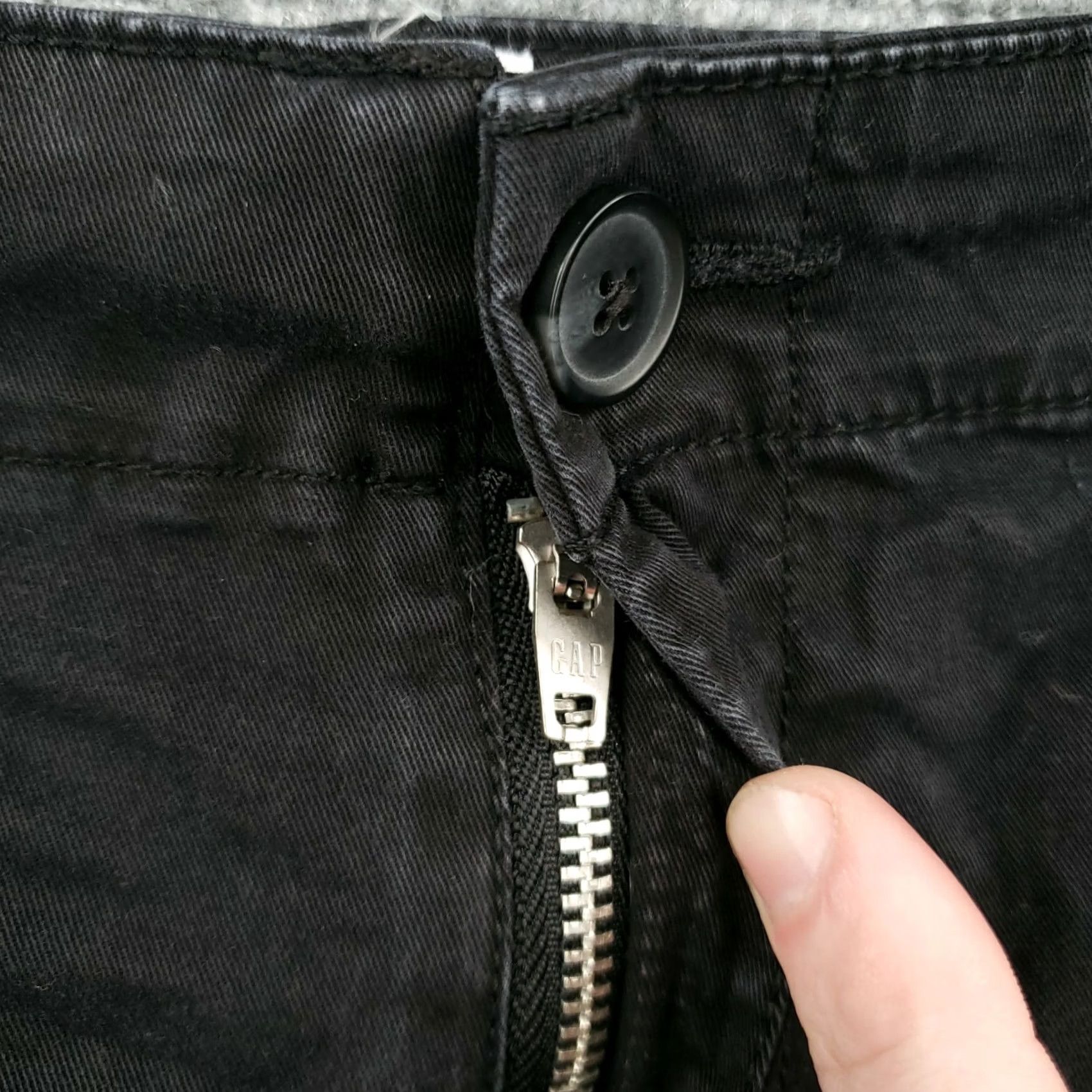 Gap Gap Shorts Womens 6 Black City Chino Mid Rise 3" Preppy Flat Front Zip Closure Womens Shorts Slim Black City Chino 3" Mid Rise 6 Womens Gap Size 28" / US 6 / IT 42 - 6 Thumbnail