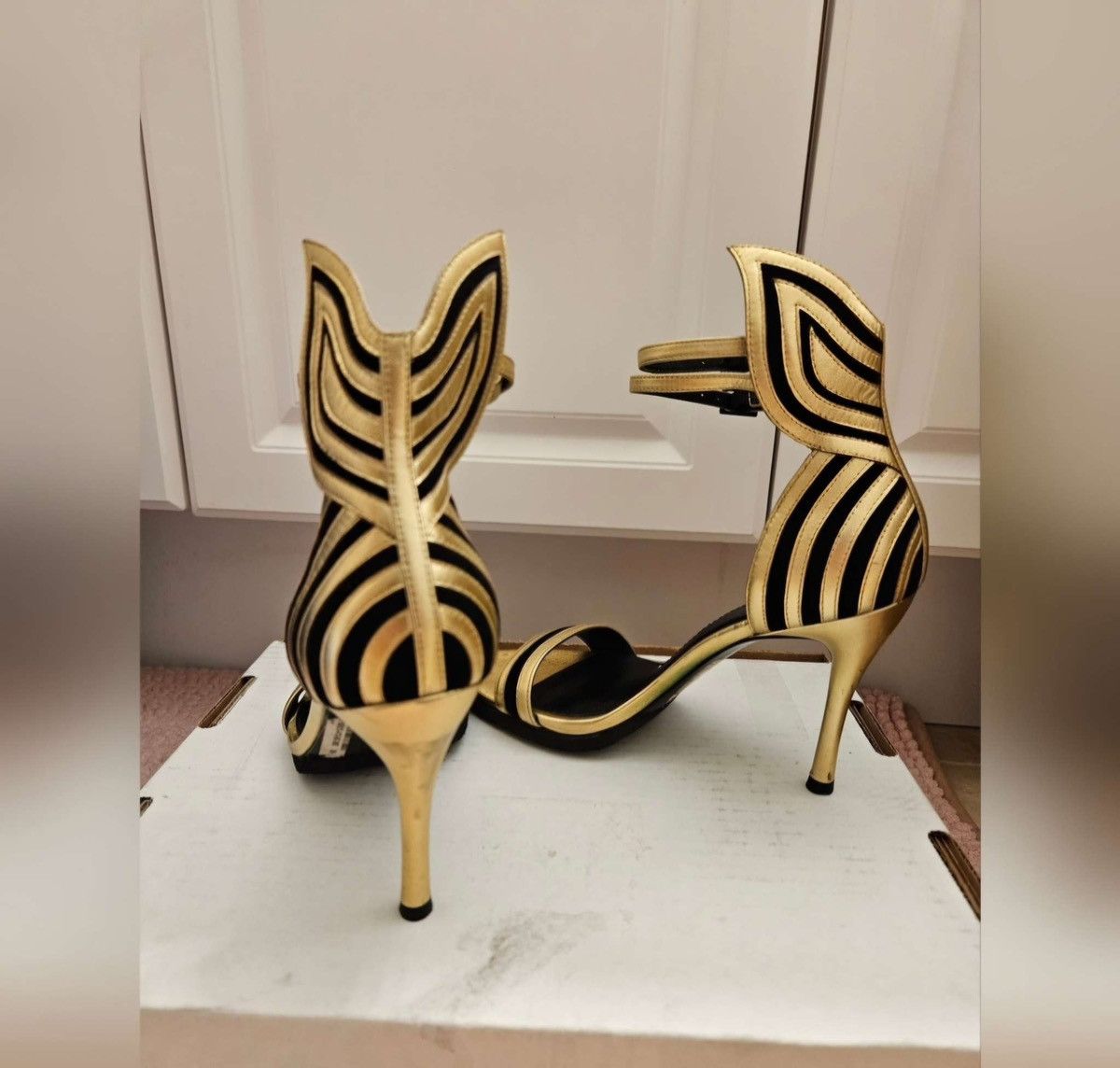 Vintage StellaLuna Gold Wings Leather Double Strap Heel Sandals Size US 6 / IT 36 - 12 Thumbnail