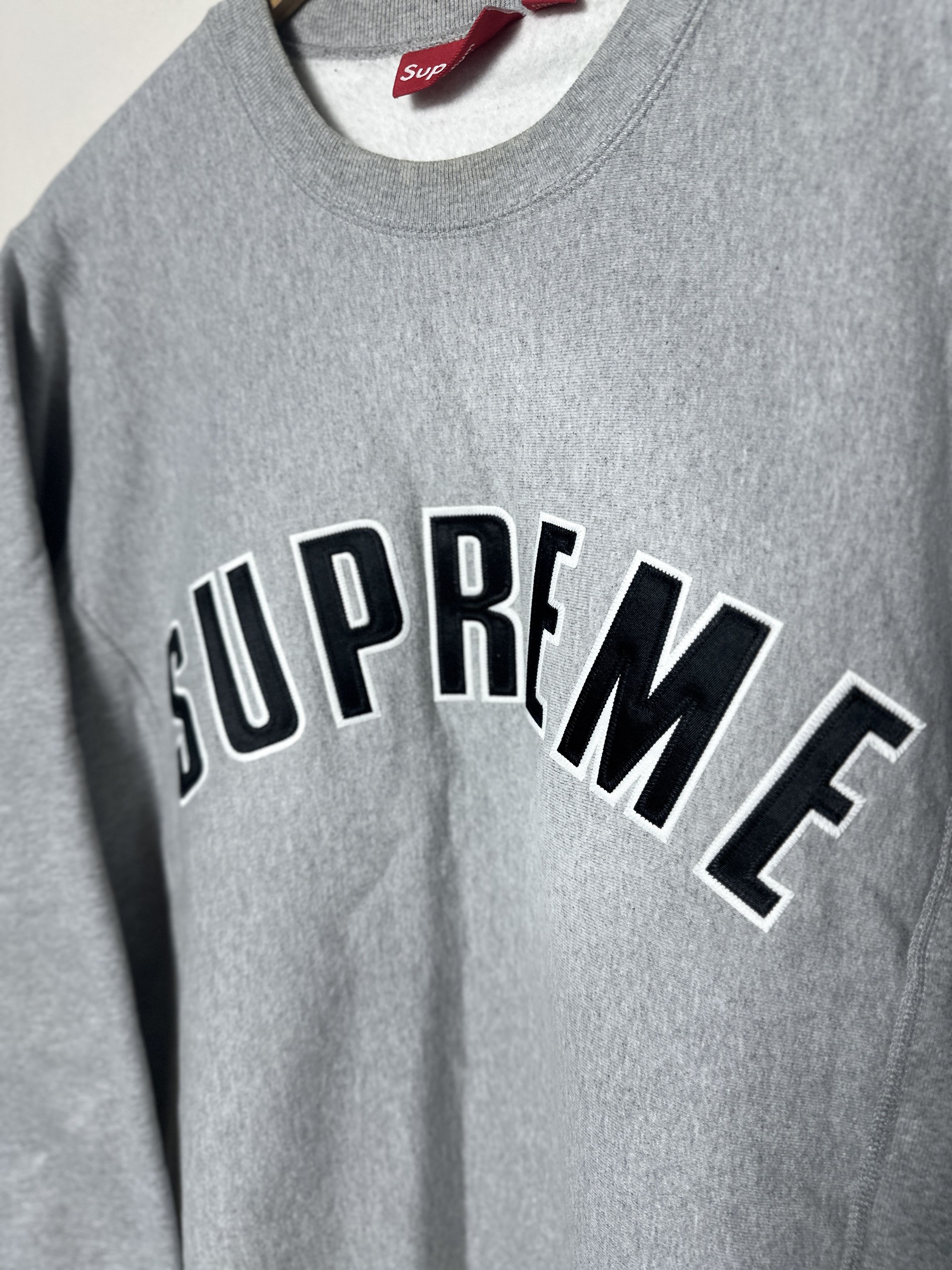 Supreme Supreme grey arc logo sweatshirt size M Size US M / EU 48-50 / 2 - 7 Thumbnail