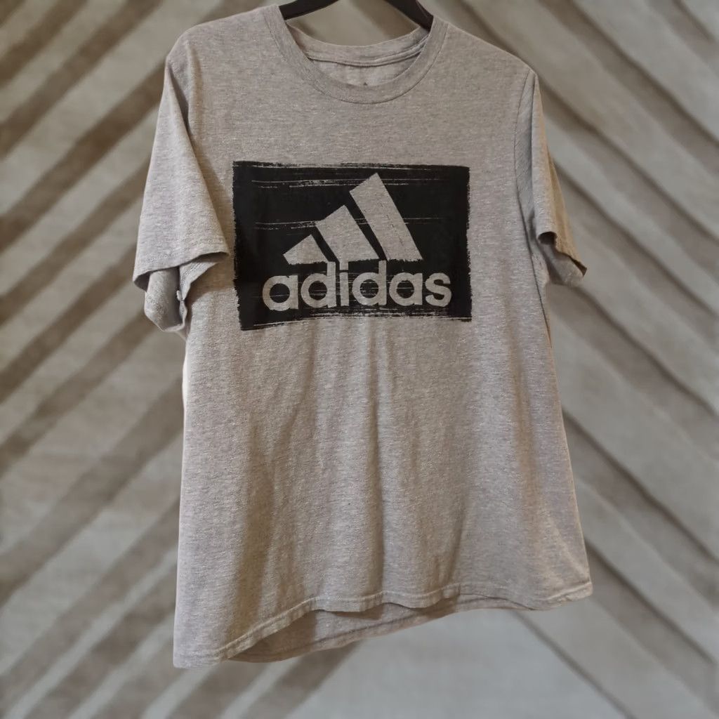 Adidas Adidas T-Shirt Amplifier Tee Men L Gray Short Sleeve Cotton Shirt Size US L / EU 52-54 / 3 - 1 Thumbnail