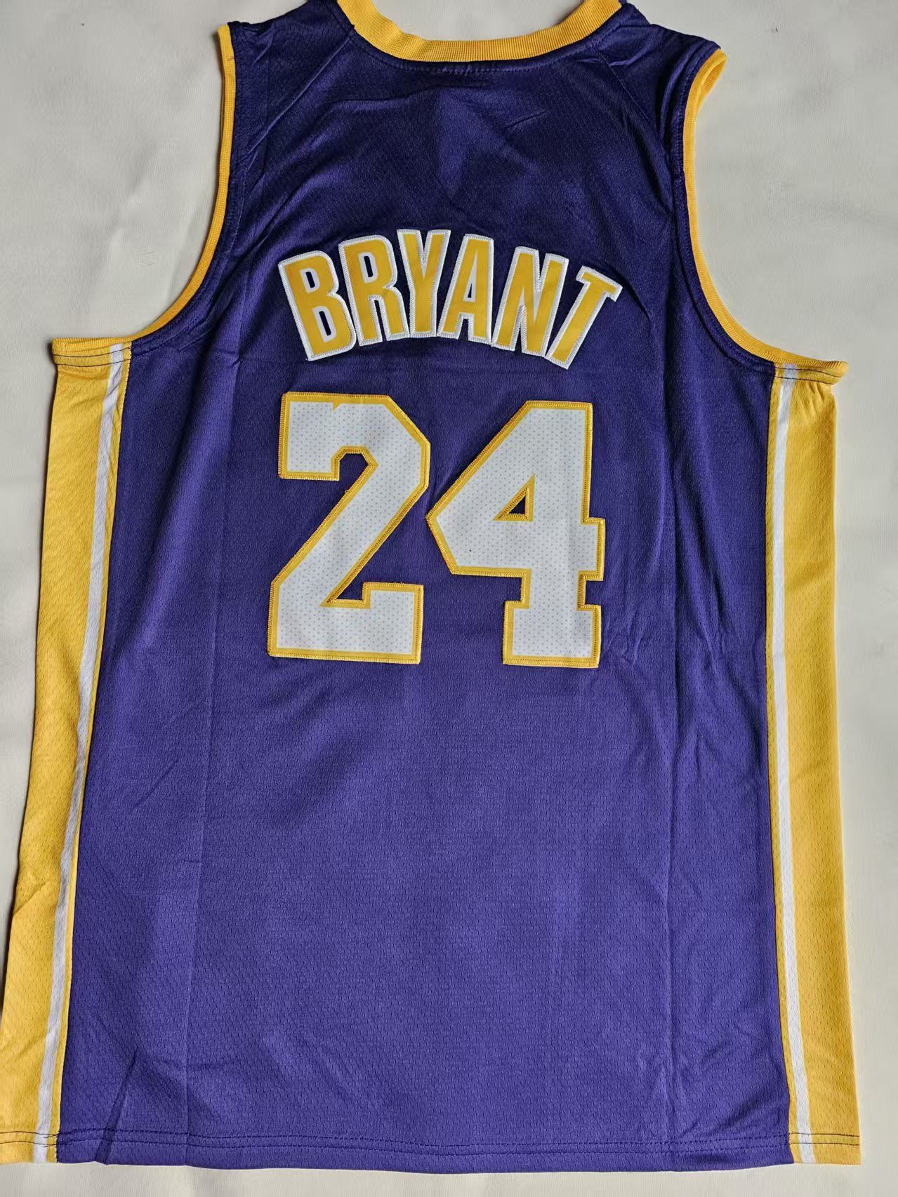 NBA Los Angeles Lakers 24 Kobe Bryant Jersey Purple Size US XL / EU 56 / 4 - 2 Thumbnail