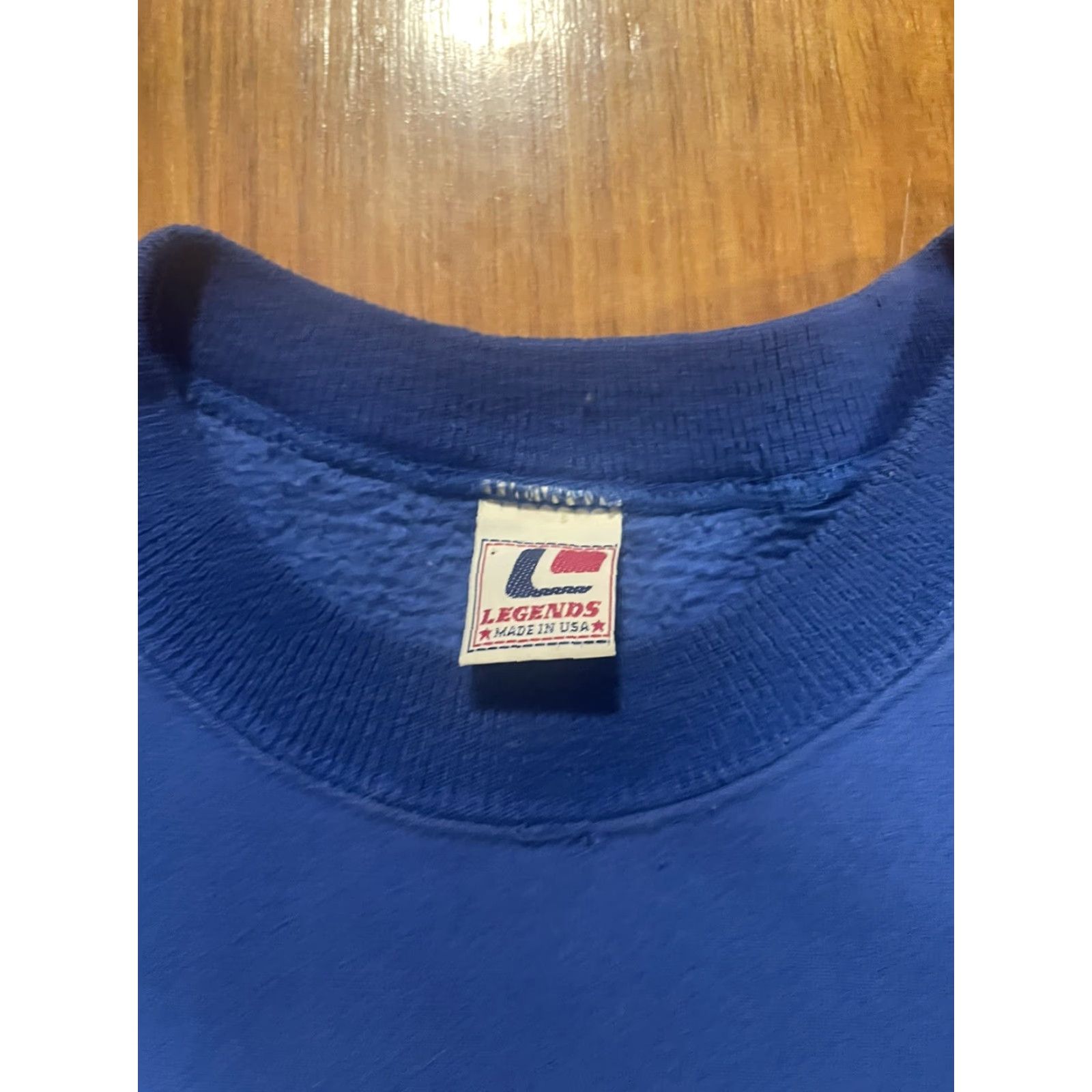 Vintage VINTAGE Legends Athletic New England Patriots Crewneck Pullover Shirt Men M Blue Embroidered Logo 90s Sports Size US M / EU 48-50 / 2 - 6 Thumbnail