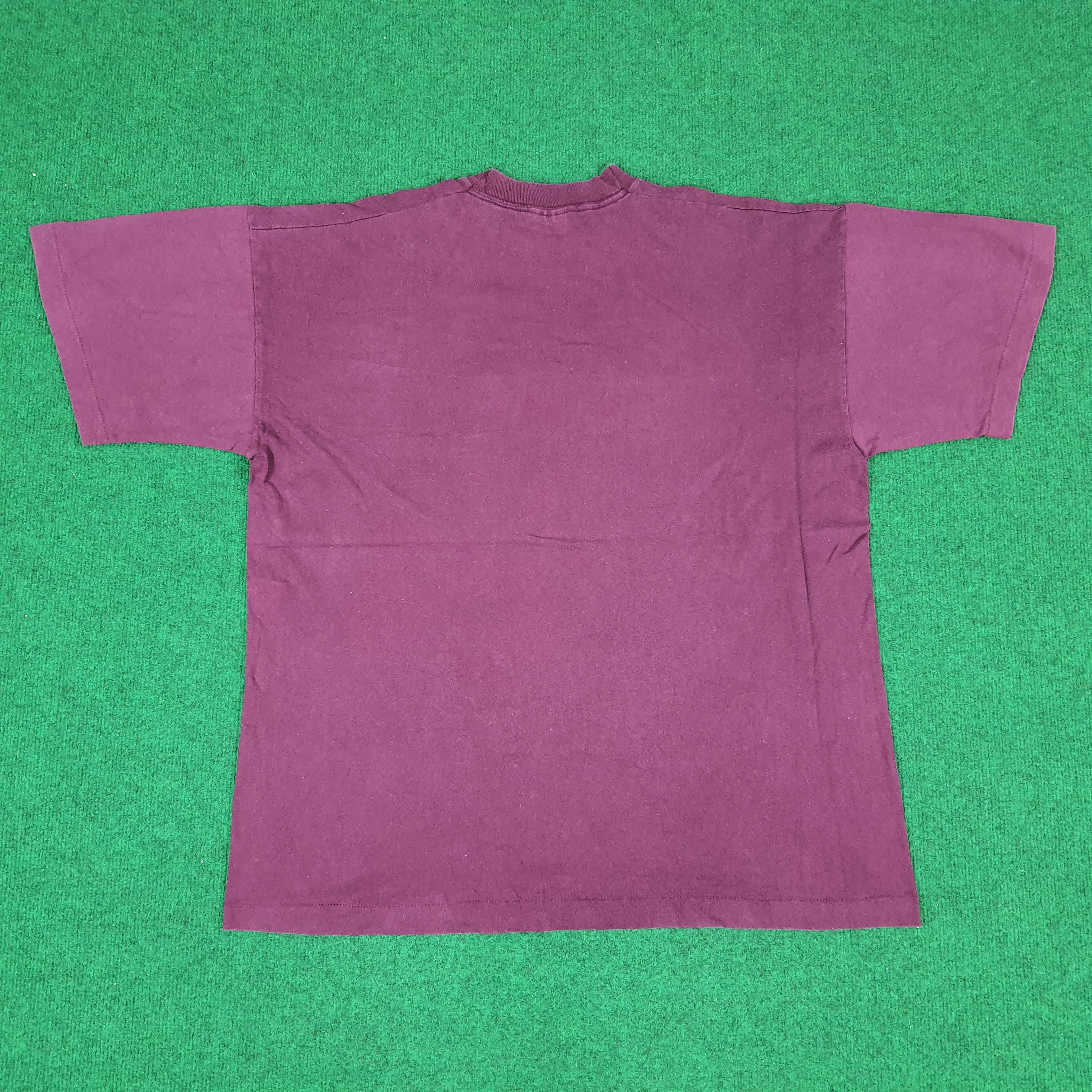 Disney Vintage Disney Movie The Hunchback of Notre Dame T-shirt Size US XL / EU 56 / 4 - 3 Thumbnail
