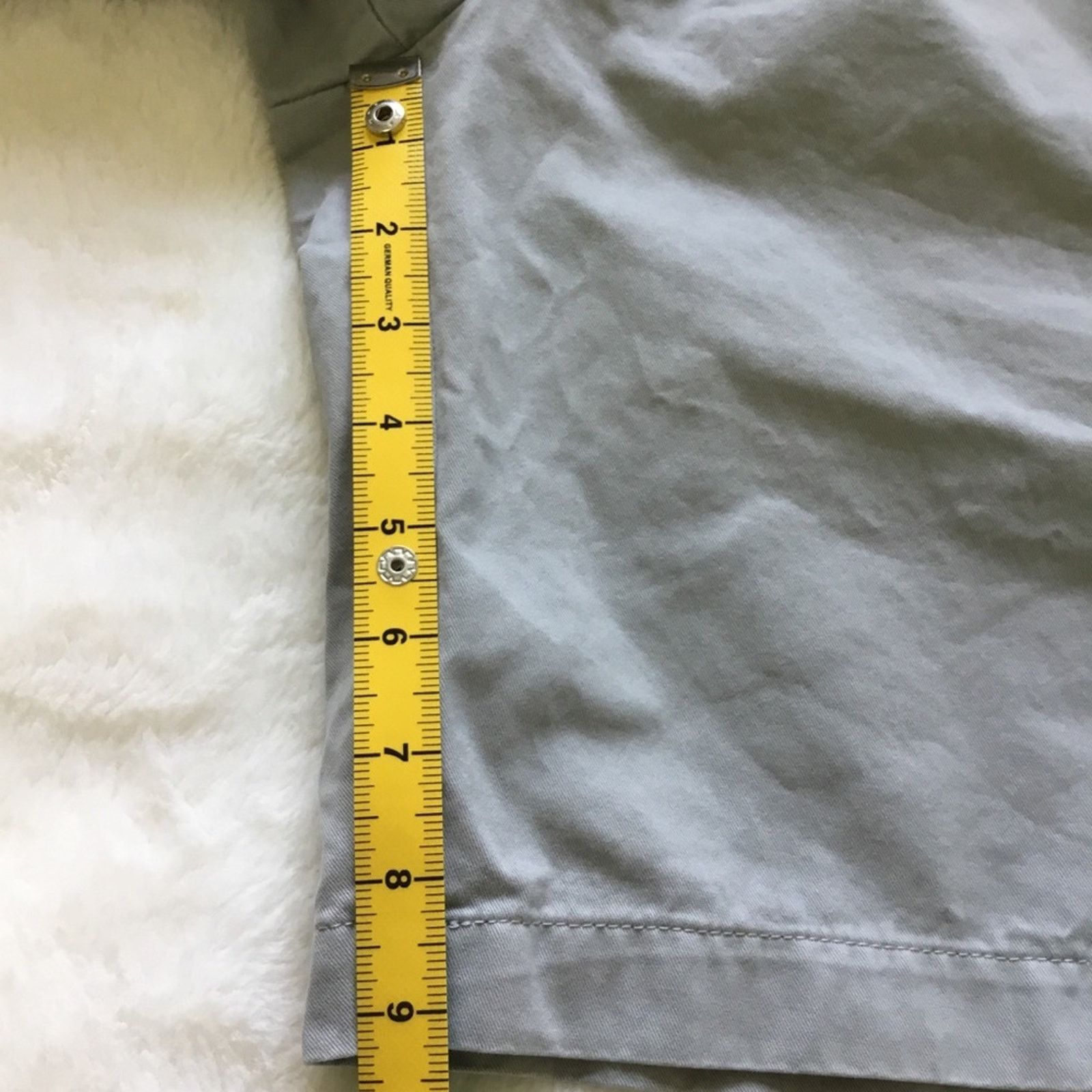 Banana Republic Banana Republic Men's Light Gray Aiden Chino Shorts Size US 28 / EU 44 - 8 Thumbnail