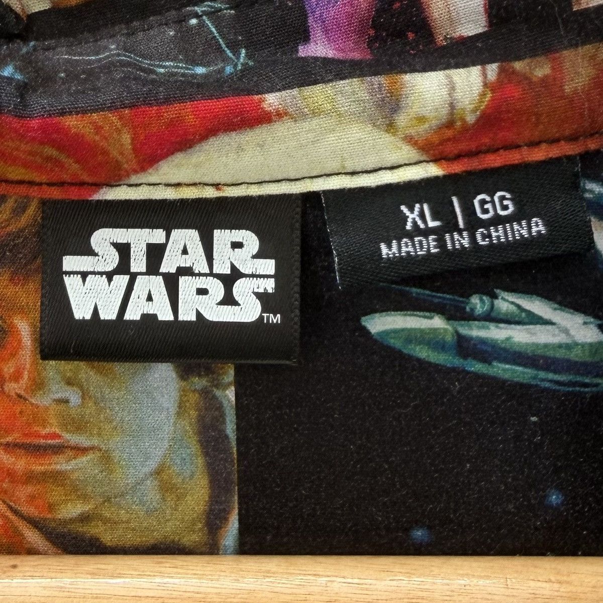 Star Wars Star Wars Button-Down Shirt Inspired By VTG Movie Posters Size US XL / EU 56 / 4 - 7 Thumbnail