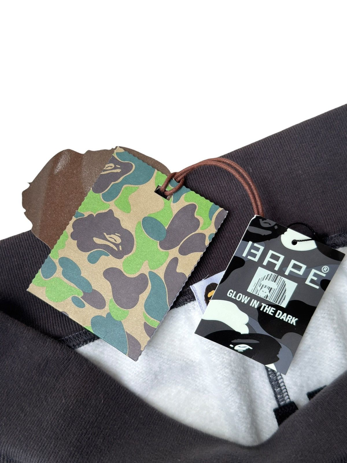 Bape BAPE Black Glow in the dark Camo Shark Sweatpants Size US 32 / EU 48 - 7 Thumbnail