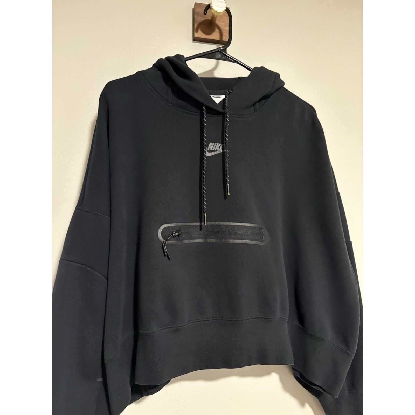 Nike Nike Cropped Pullover Hoodie Women's Sz L Black Swoosh Logo Size L / US 10 / IT 46 - 3 Thumbnail