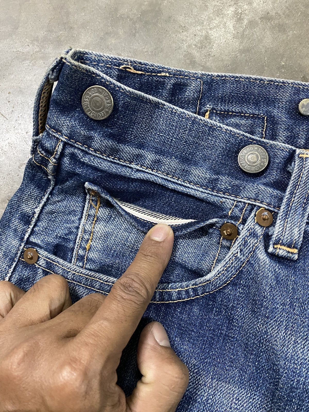 Levi's × Levi's Vintage Clothing × Vintage Vintage Levis 501XX Selvedge Buckle Back @226imn Size US 31 - 19 Thumbnail