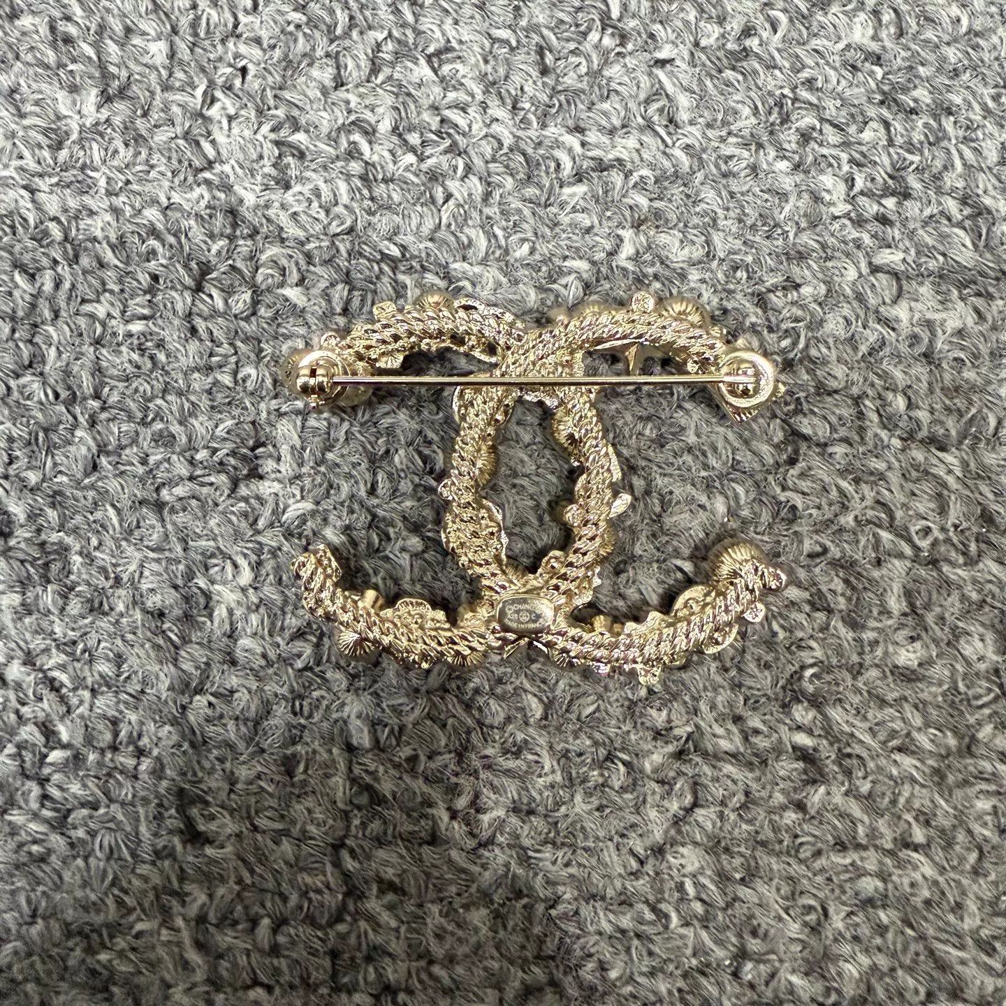 Chanel Chanel CC Pearl Brooch Unused Complete Set Size ONE SIZE - 3 Thumbnail