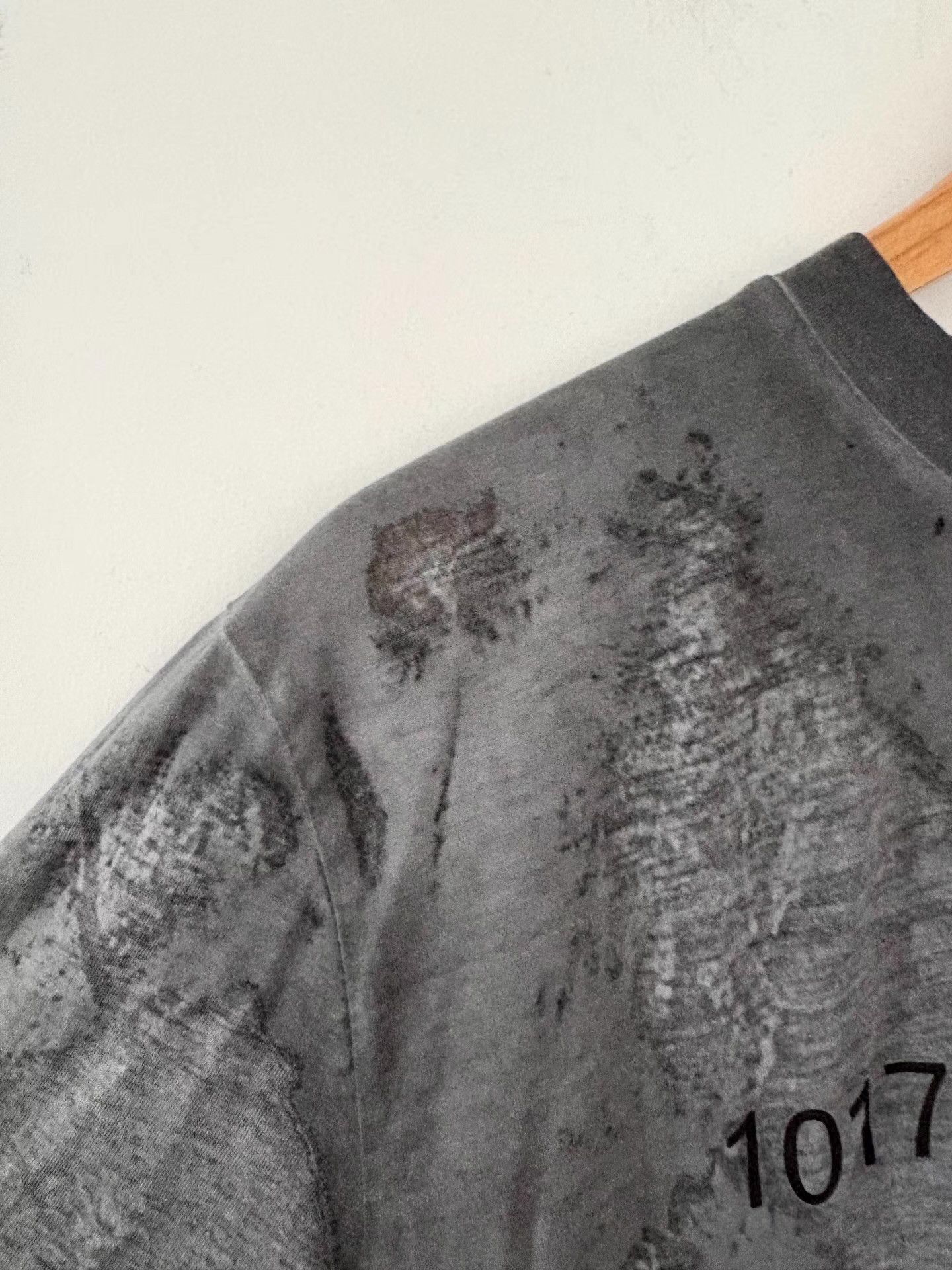 1017 ALYX 9SM 1017 ALYX 9SM Sheer Short Sleeve T-Shirt。 Ｑ21 Size US M / EU 48-50 / 2 - 4 Thumbnail