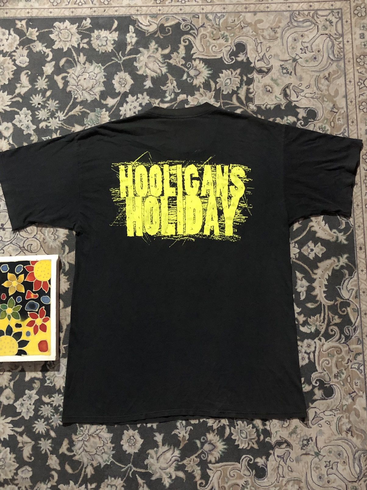 VINTAGE MOTLEY CRUE 94's HOOLIGANS HOLIDAY BROCKUM TAG