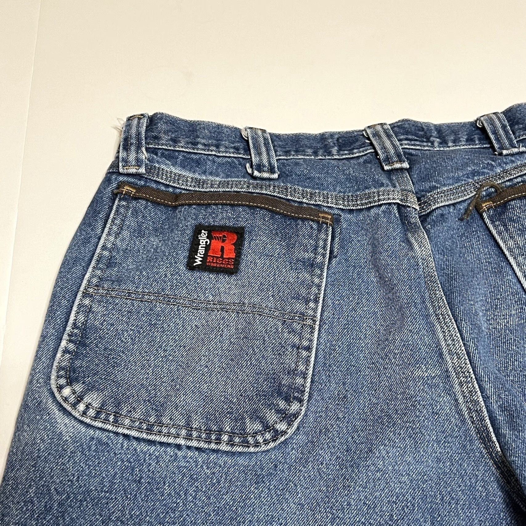 Wrangler Wrangler Riggs Workwear Carpenter Denim Cutoff Shorts Jorts Size 36 Disstressed - 5-Pocket Design, Hammer Loop, Denim, Blue, Men, Regular Fit Size US 36 / EU 52 - 7 Thumbnail