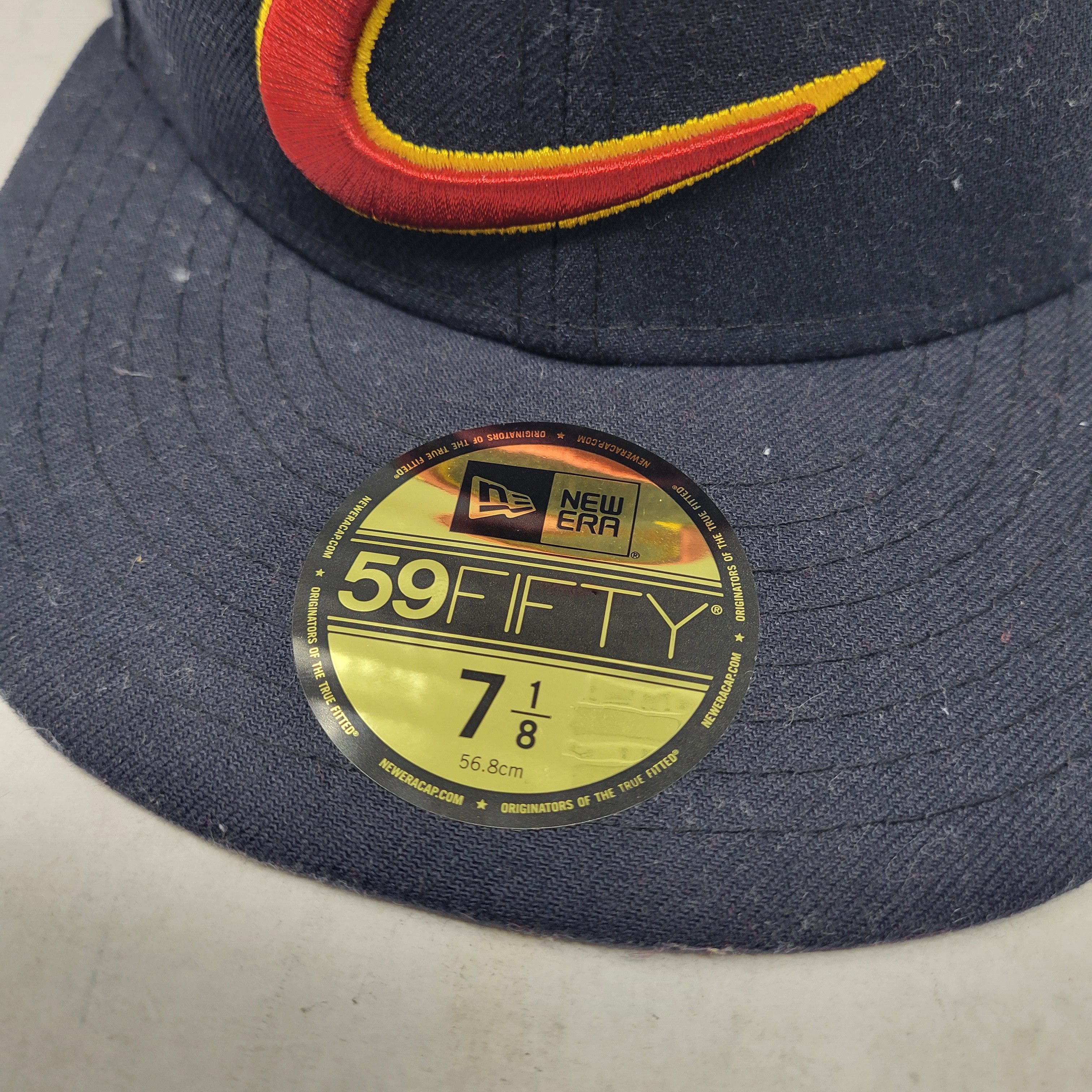 NBA × New Era New Era Cleveland Cavaliers CAVS Navy Blue Fitted Hat 7 1/8 Size ONE SIZE - 8 Thumbnail