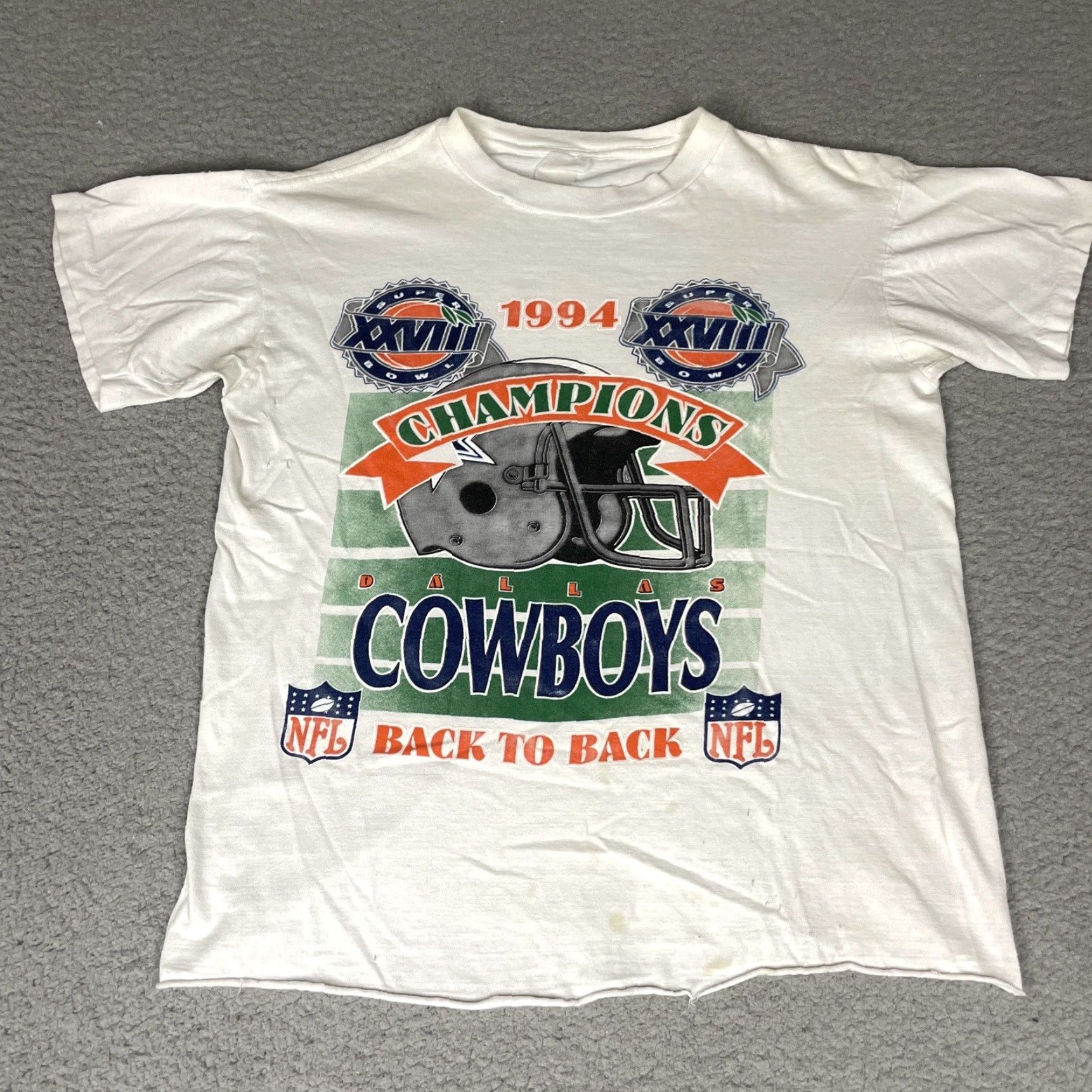 Vintage VINTAGE Dallas Cowboys Shirt Adult S White 1990s NFL Super Bowl Champion Back To Back Nike? Size US S / EU 44-46 / 1 - 2 Thumbnail