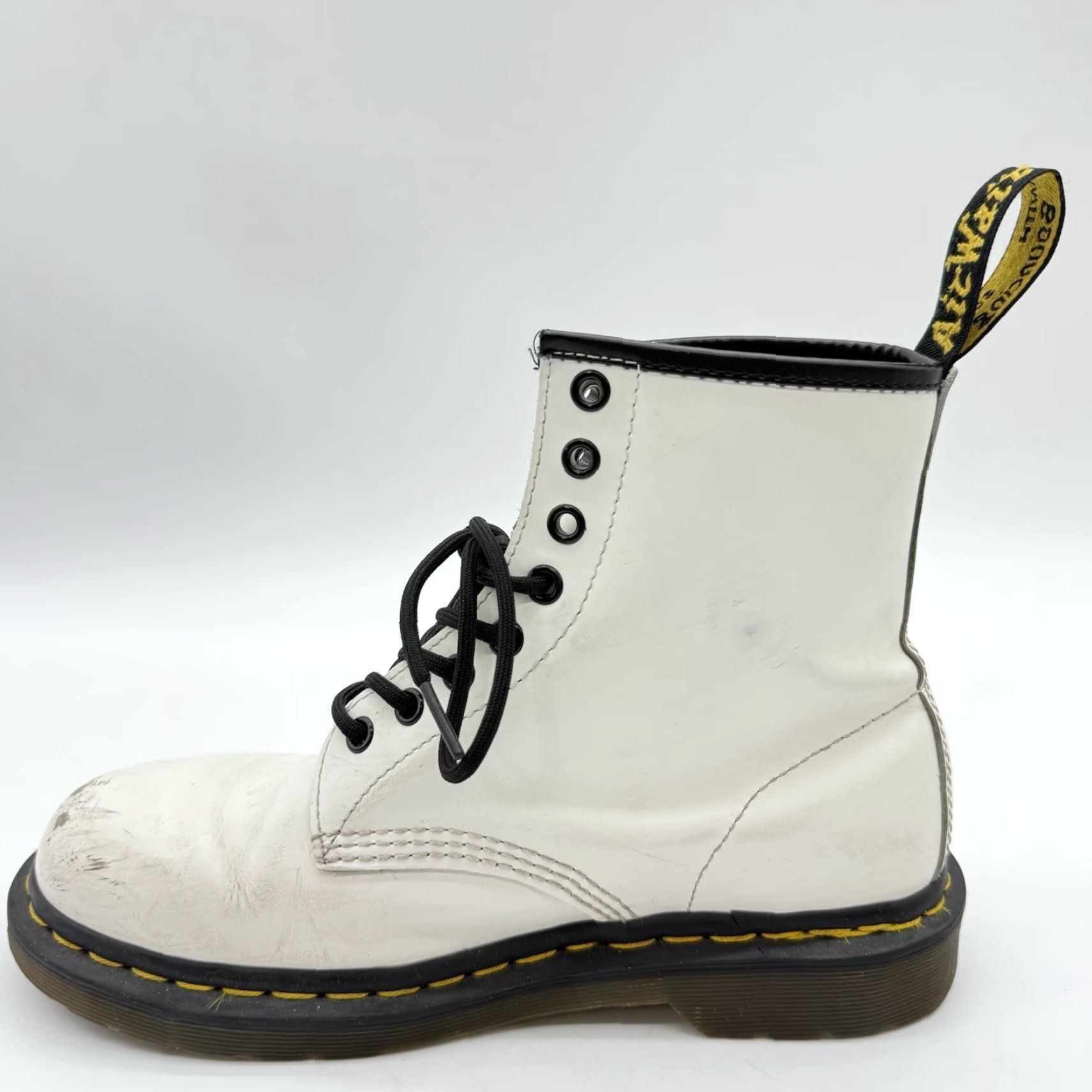 Dr. Martens VINTAGE Dr. Martens White Leather Lace-Up Boots Womens Sz 8 EU 39 Distressed Combat Leather Boots Women White 90s Style Mens? Size US 8 / IT 38 - 6 Thumbnail