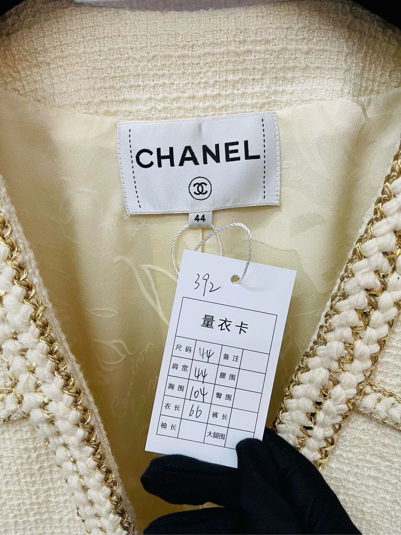 Chanel Chanel Platinum Metropolitan Series Jacket 2504-Nextarrow Size M / US 6-8 / IT 42-44 - 2 Thumbnail