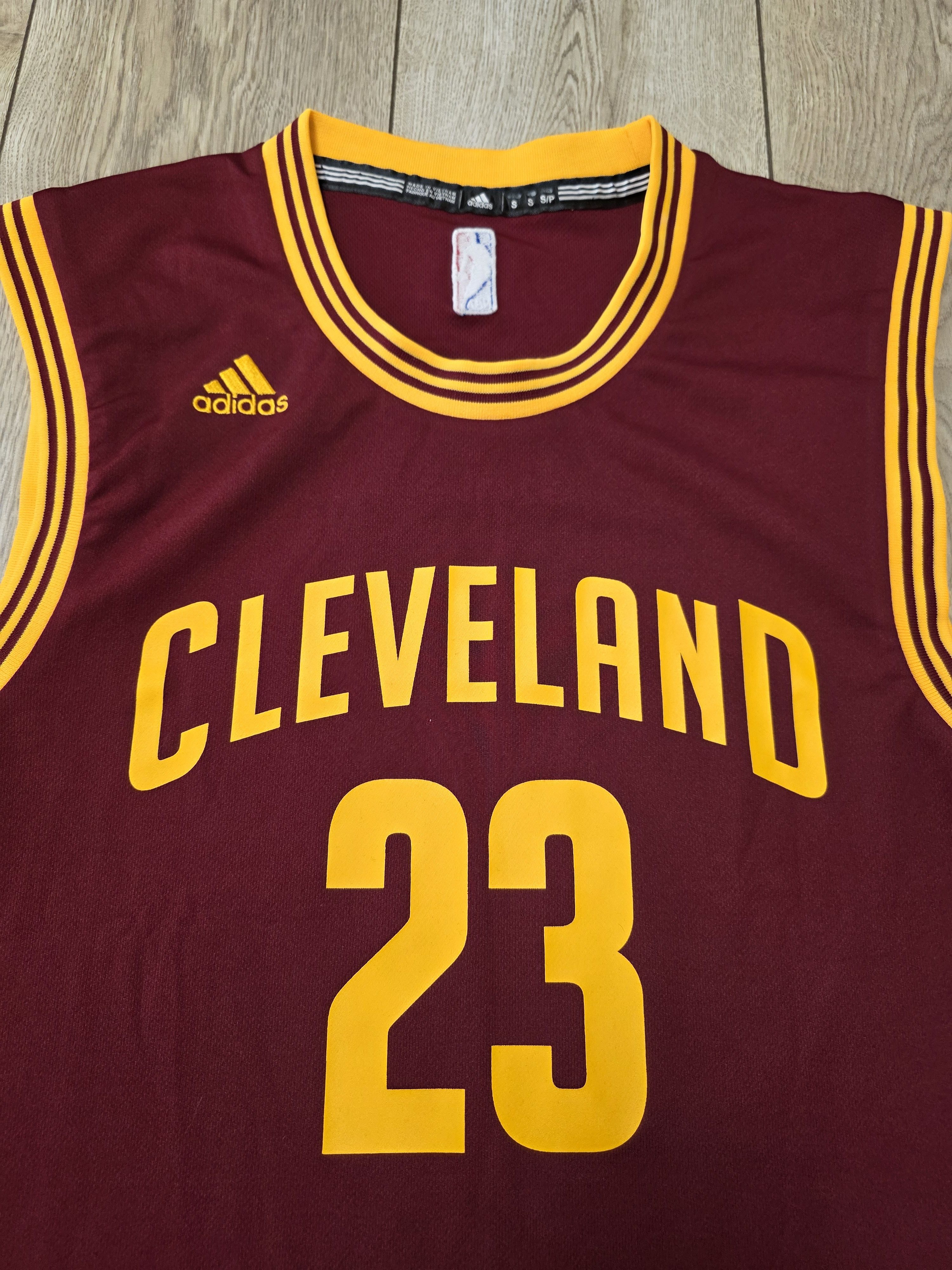 NBA CLEVELAND CAVALIERS JERSEY JAMES JERSEY BASKETBALL SHIRT Size US S / EU 44-46 / 1 - 3 Thumbnail
