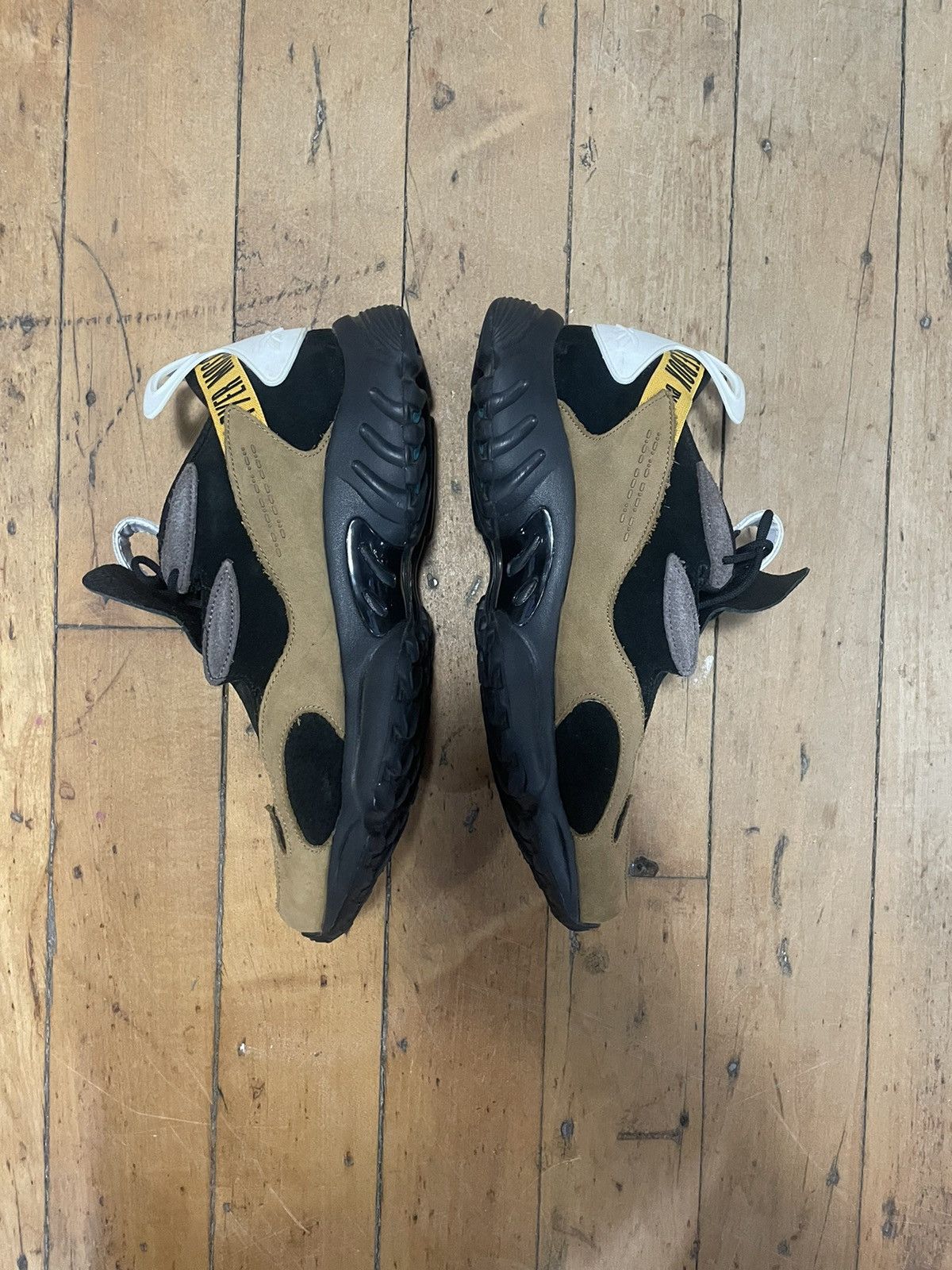 Pyer Moss × Reebok Pyer Moss x Reebok Daytona DMX Experiment 2 Size US 10 / EU 43 - 5 Thumbnail