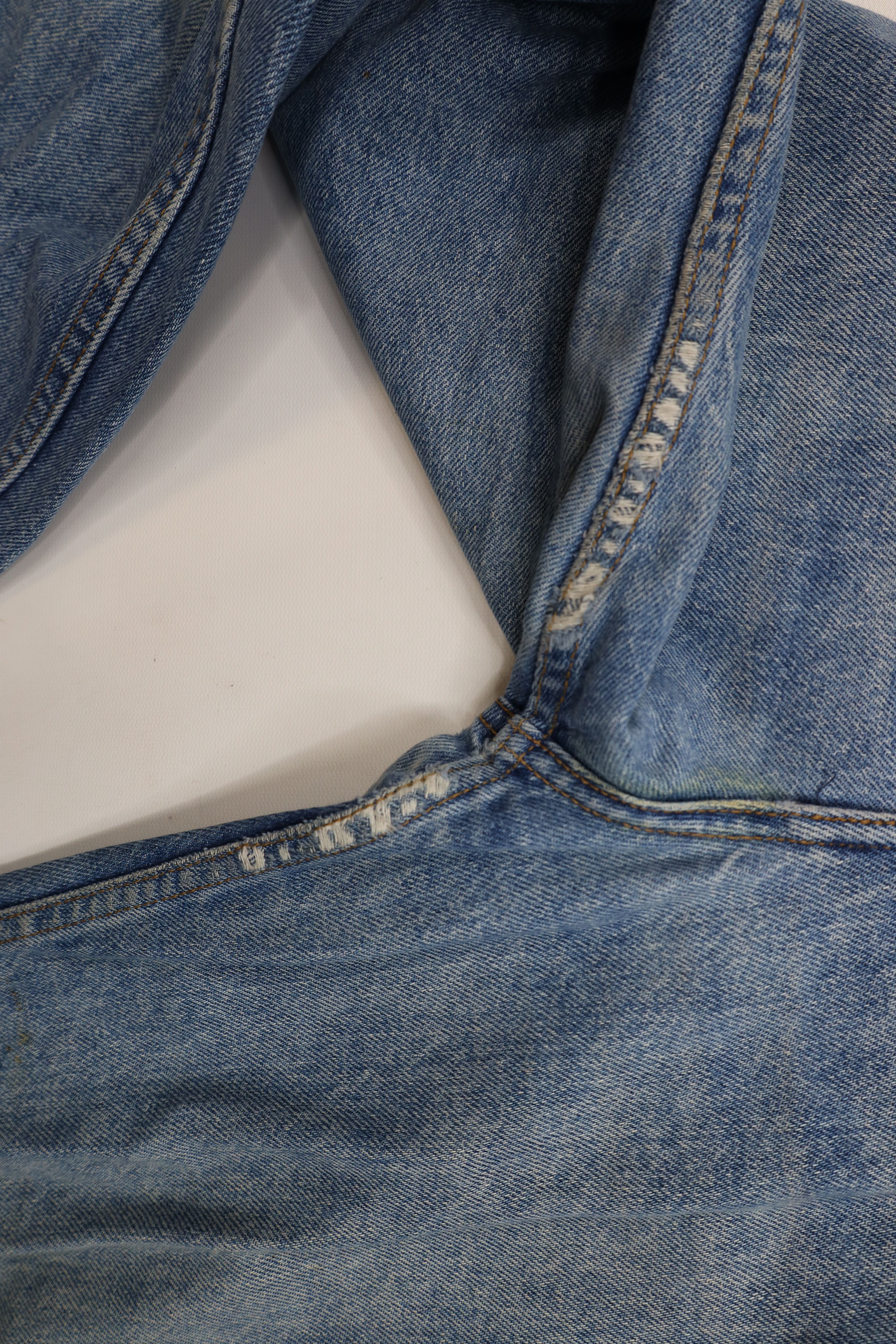 Guess × Vintage Vintage 90s Guess Tapered Leg Button Fly Denim Jeans USA Size US 30 / EU 46 - 7 Thumbnail