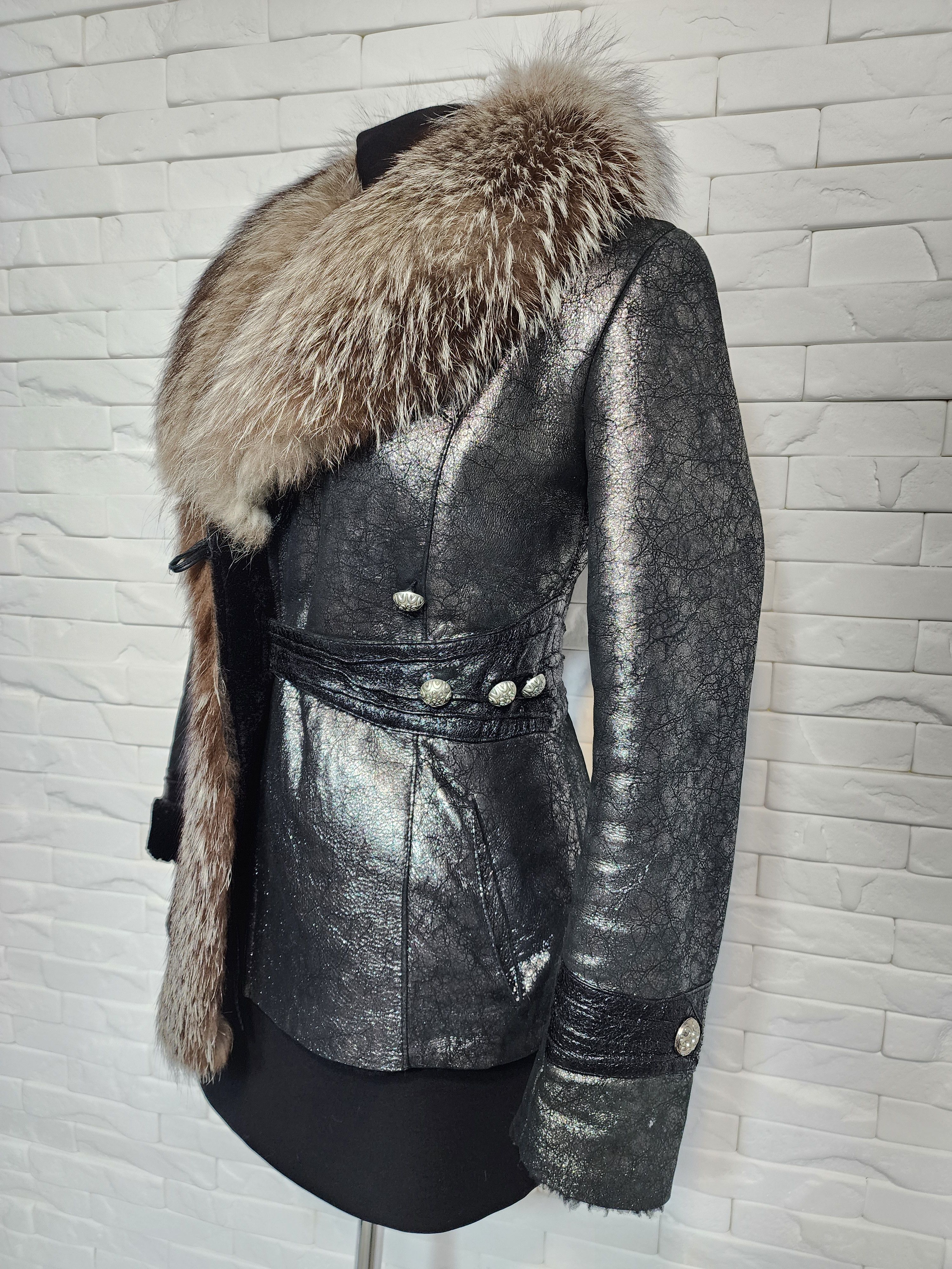 Uniqlo Gray Sheepskin Coat: Women's Fur Collar Winter Coat Size S / US 4 / IT 40 - 2 Thumbnail