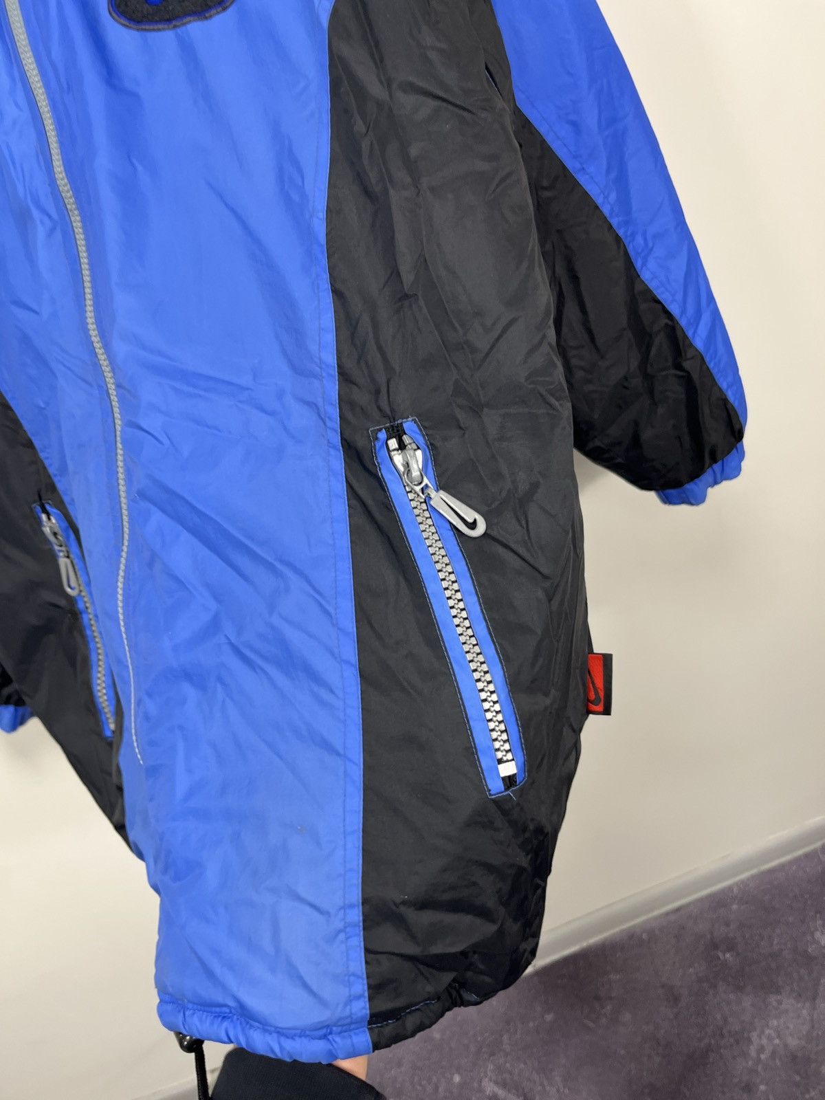 Nike Vintage Nike Big Swoosh Y2K 90s Retro Hype Jacket Size US L / EU 52-54 / 3 - 13 Thumbnail
