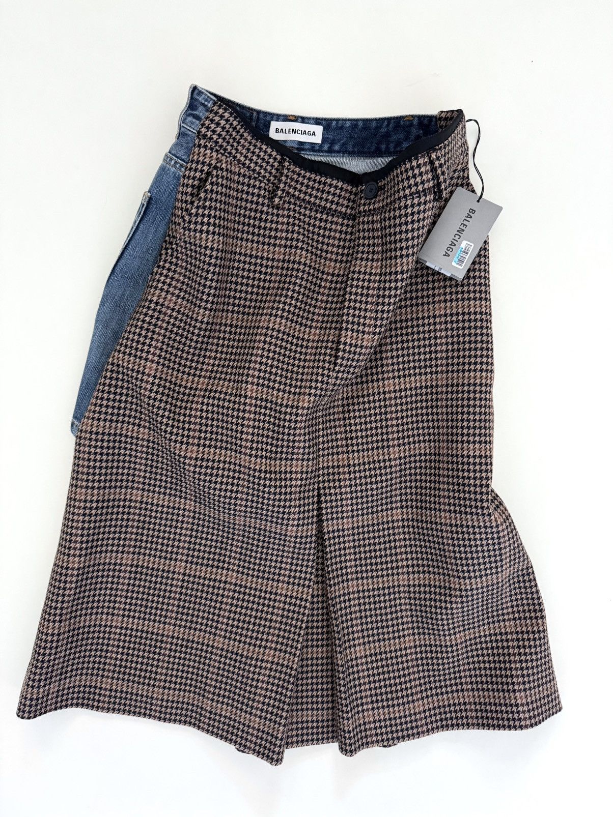 Balenciaga NWT Balenciaga Trompe L'Oeil Skirt Midi Front Short Back Size 26" / US 2 / IT 38 - 4 Thumbnail