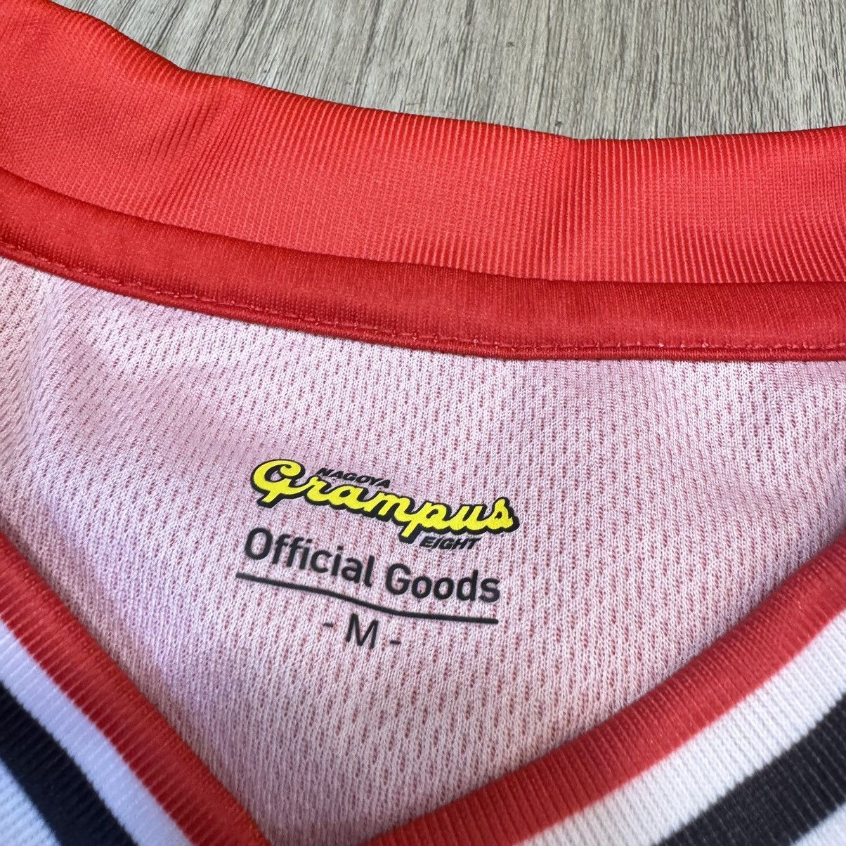 Japanese Brand Nagoya Grampus Eight 90s retro home shirt #10 Size US M / EU 48-50 / 2 - 6 Thumbnail