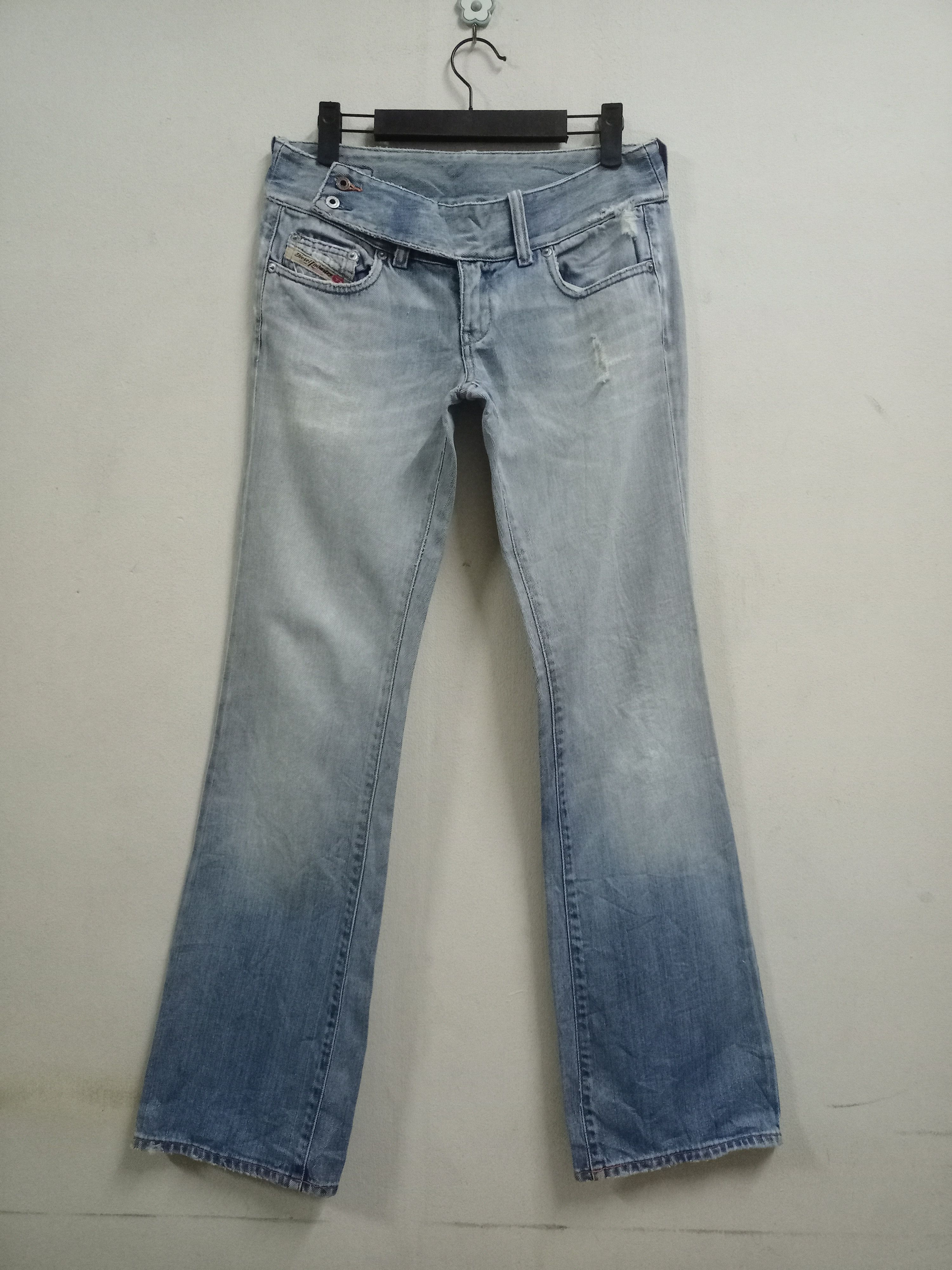 Diesel Vintage Diesel Blue Wash Distressed Flare Jeans Size 30" / US 8 / IT 44 - 1 Thumbnail