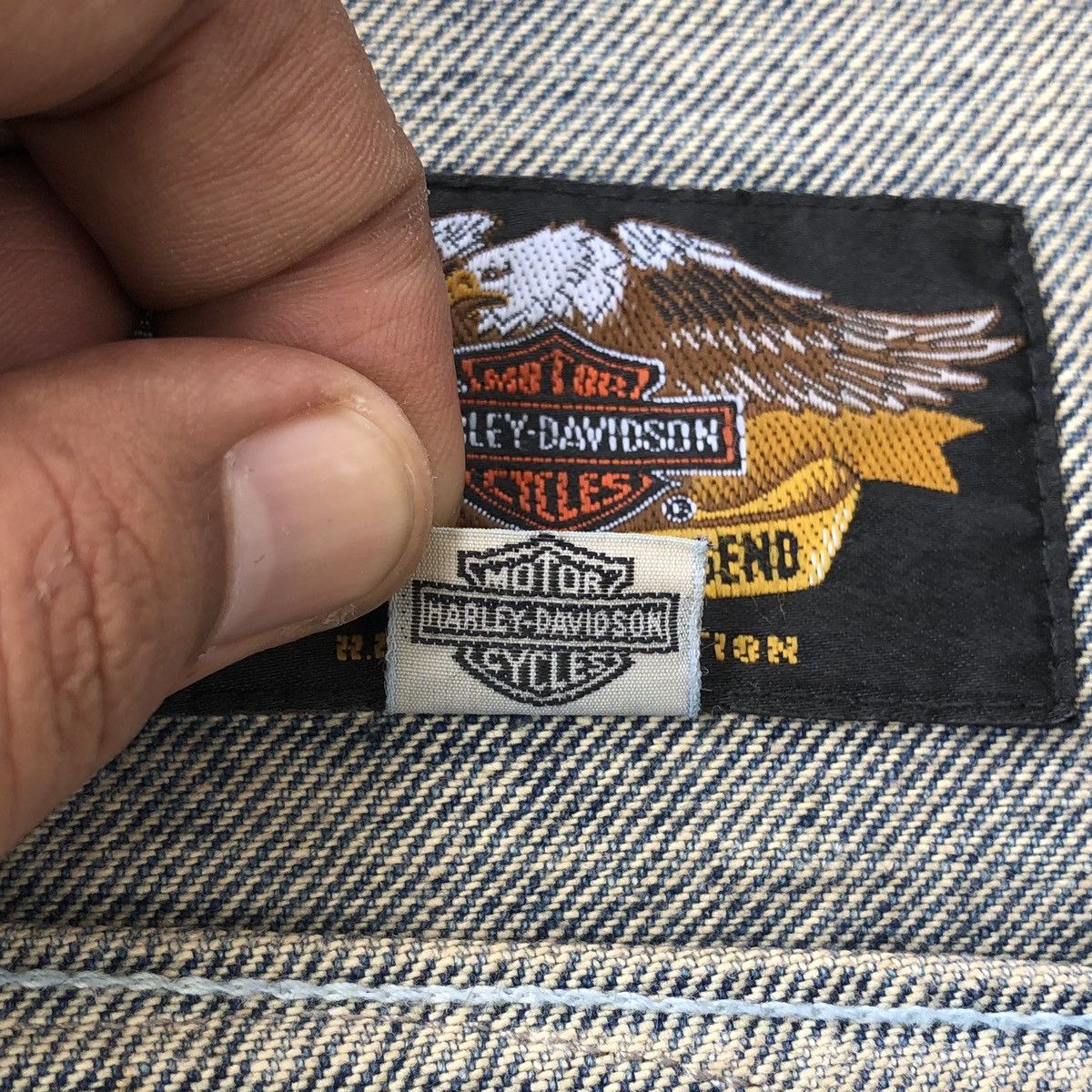 Harley Davidson Vintage Harley Davidson Patch Logo Denim Trucker Jacket Size US M / EU 48-50 / 2 - 22 Thumbnail