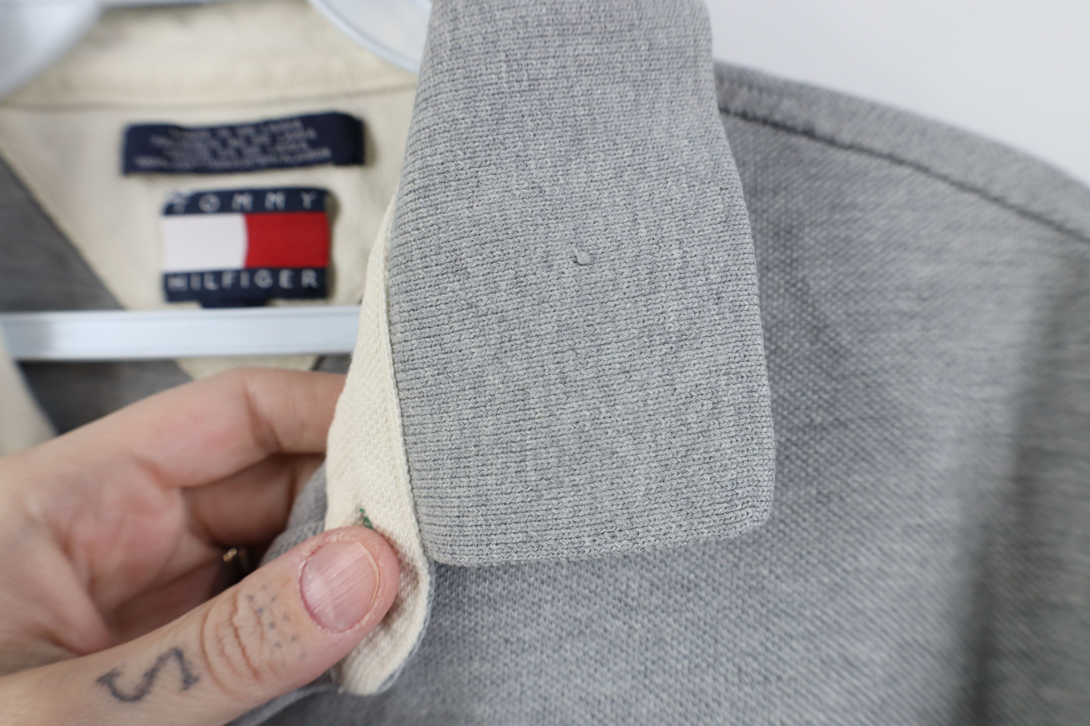 Tommy Hilfiger Vintage 90s Tommy Hilfiger Striped Rugby Polo Shirt Gray Size US L / EU 52-54 / 3 - 9 Thumbnail