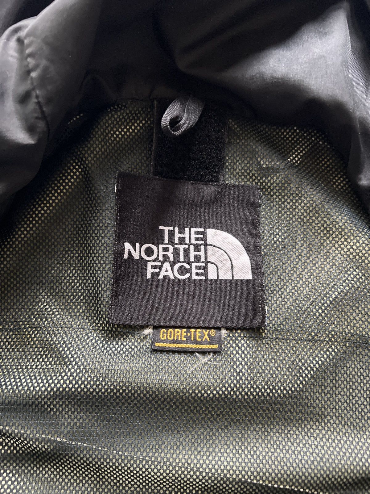 The North Face Vintage 1990’s North Face Mountain Light Gore-Tex Jacket Size US L / EU 52-54 / 3 - 5 Thumbnail
