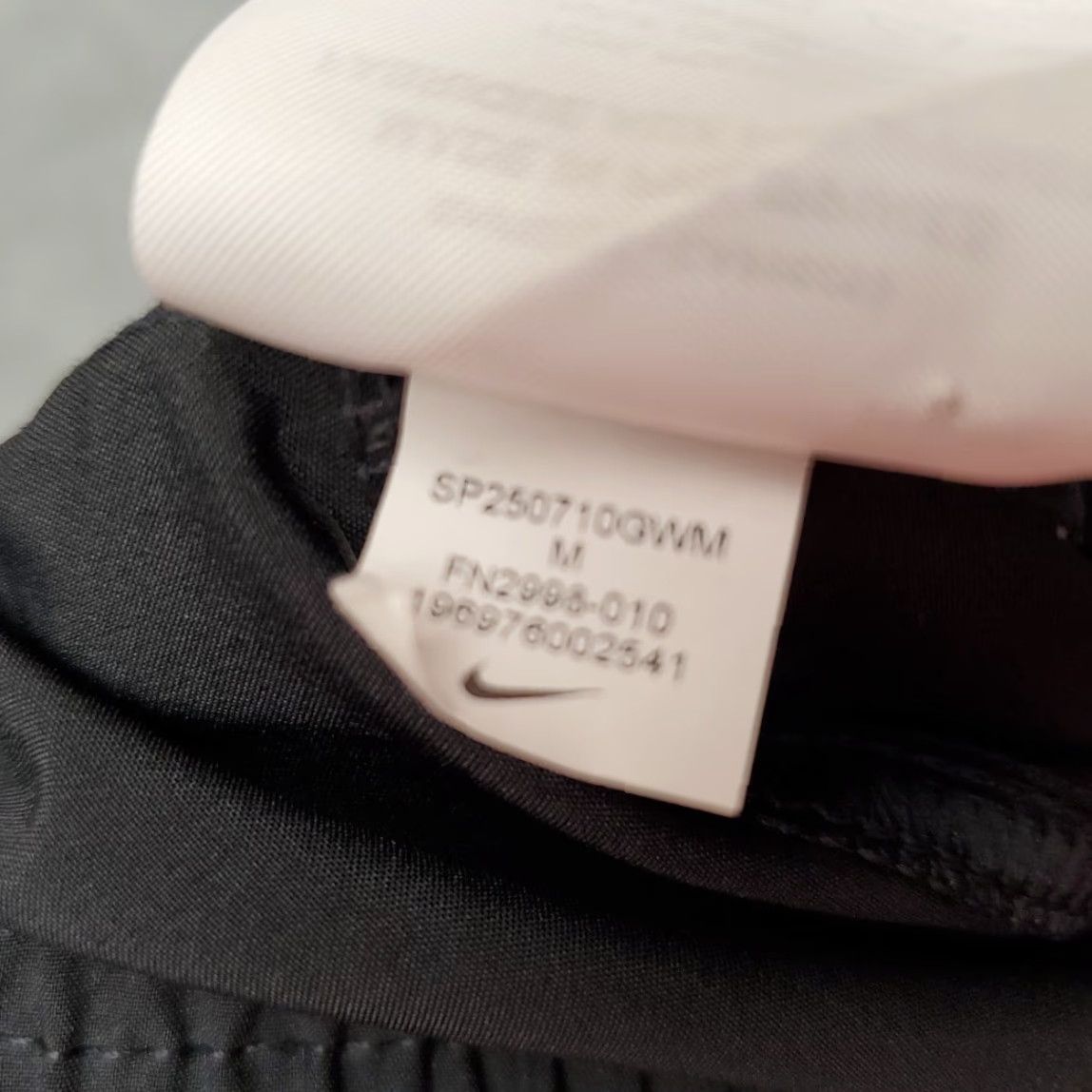 Nike Nike Shorts Men M Black Dri Fit Running Unlined Performance Sport Athleisure Pants Pockets Drawstring Elastic Waist Lightweight Casual Activewear SlM? Size US 31 - 5 Thumbnail