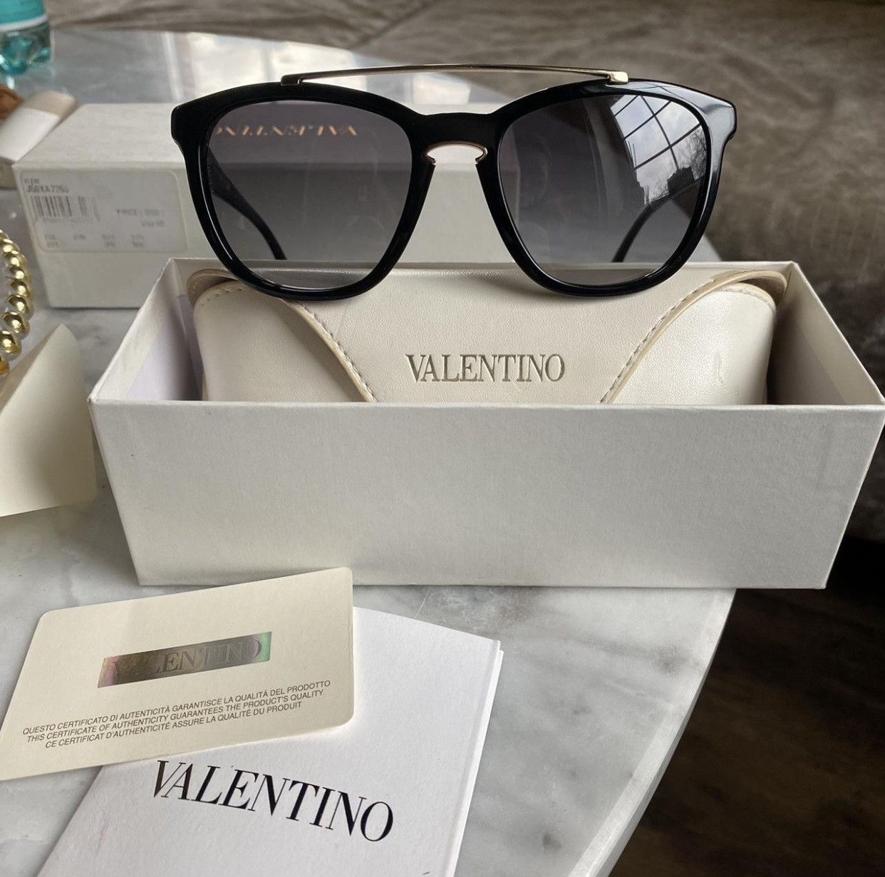 Valentino Oversized Valentino sunglasses Size ONE SIZE - 2 Thumbnail