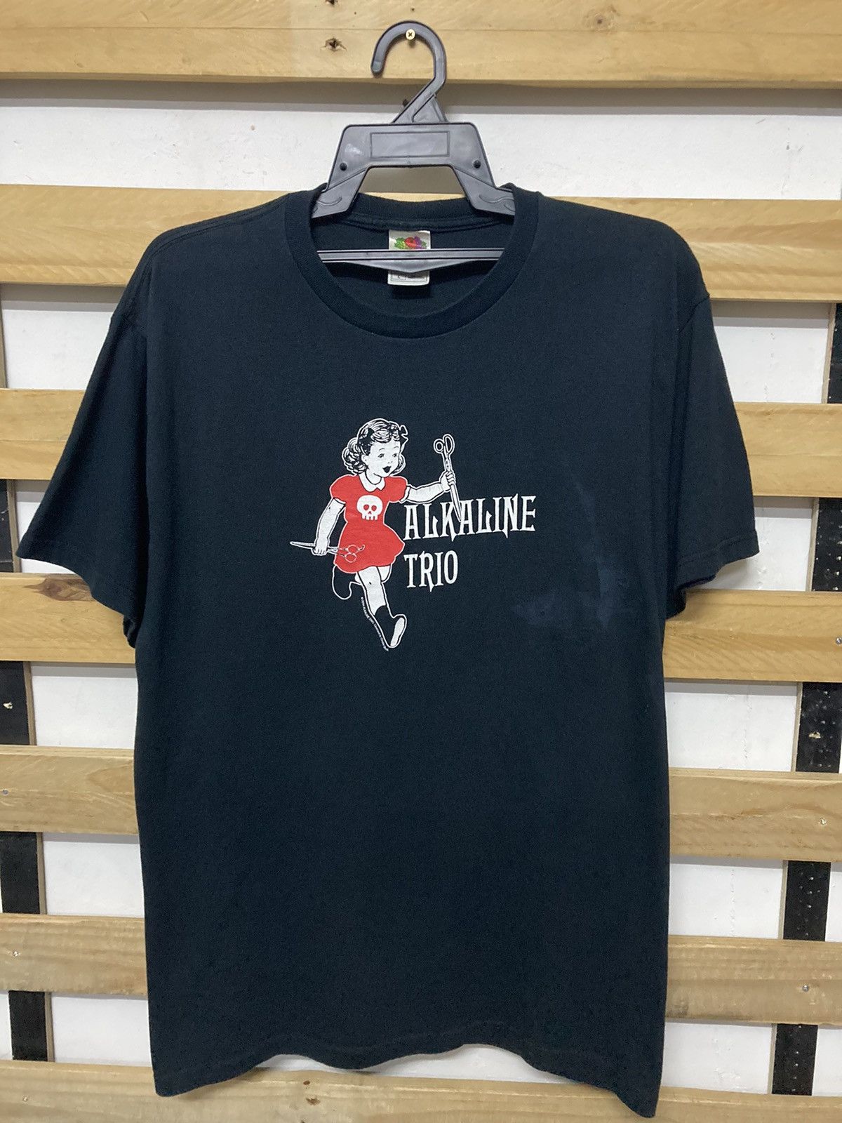 Band Tees Vintage 2004 Alkaline Trio Tshirt Size US L / EU 52-54 / 3 - 1 Thumbnail