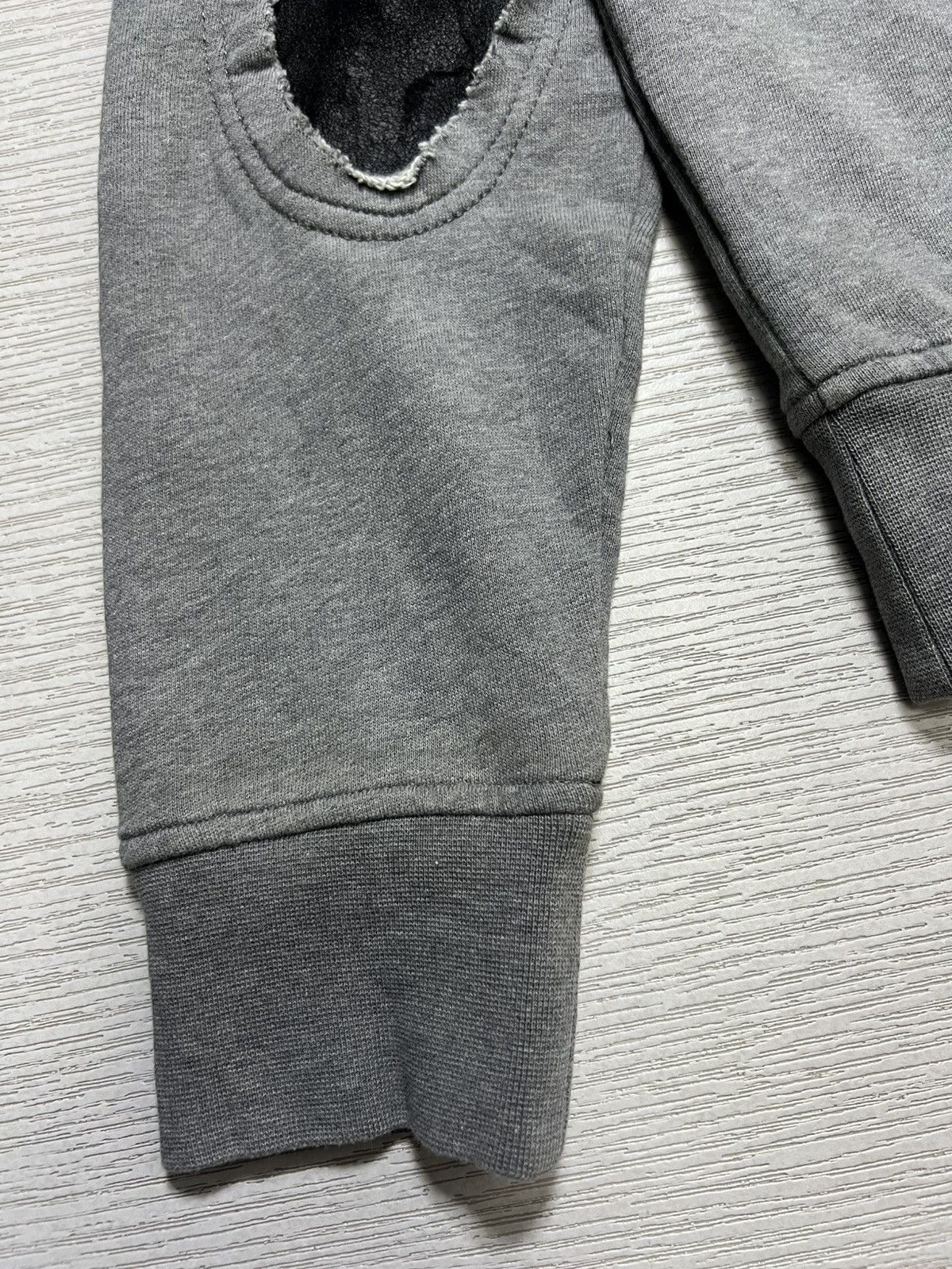 Maison Margiela Maison Margiela - A/W 18’ - Elbow Patch Sweatshirt Size US S / EU 44-46 / 1 - 10 Thumbnail
