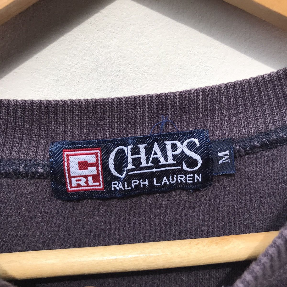 Chaps Ralph Lauren Vintage Chaps Ralph Lauren 1978 Dog Sweatshirt Sun Faded Size US S / EU 44-46 / 1 - 11 Thumbnail