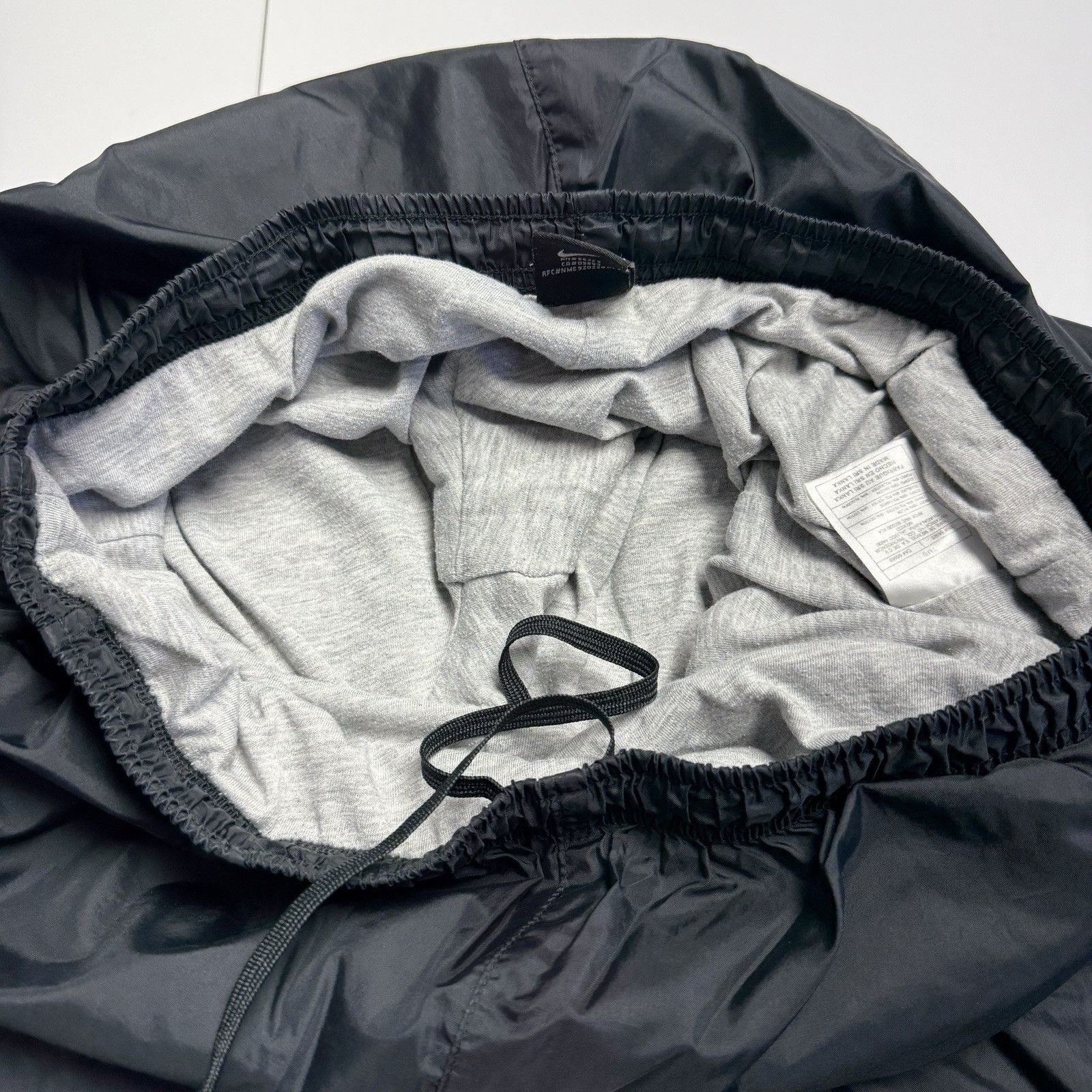 Nike Vintage Nike Windbreaker Track Pants Men’s XL Lined Activewe Size US 34 / EU 50 - 9 Thumbnail