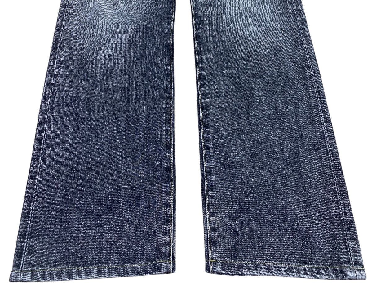 Uniqlo Uniqlo Light Wash Whiskered Slim Fit Straight Jeans Size US 32 / EU 48 - 5 Thumbnail