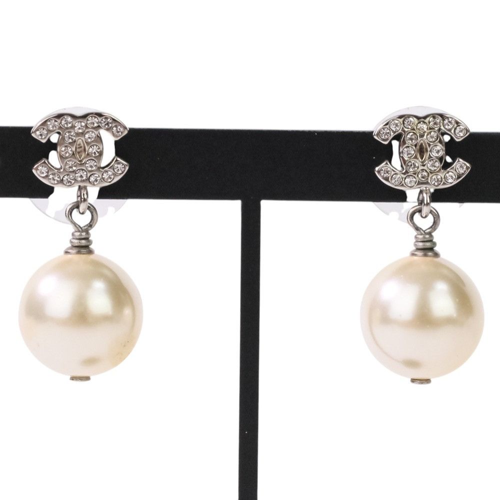 Chanel Chanel Chanel Coco Mark Faux Pearl Earrings Metal Earrings DUTY FREE for USA Size ONE SIZE - 1 Thumbnail