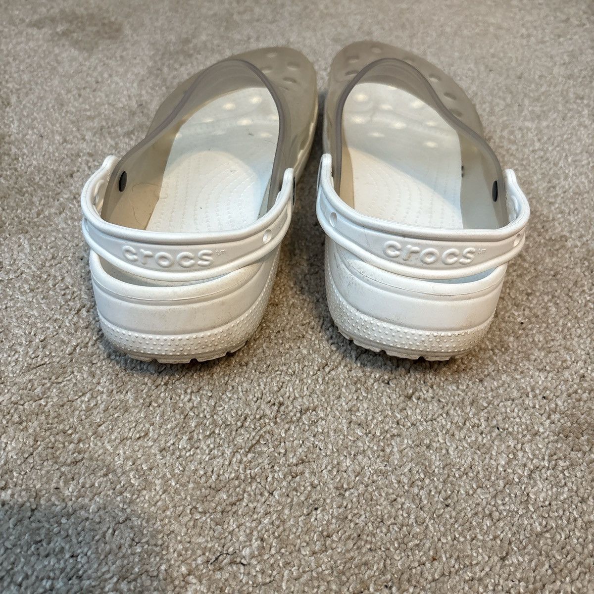 Crocs Tan and cream Crocs clogs Size US 12 / EU 45 - 6 Thumbnail