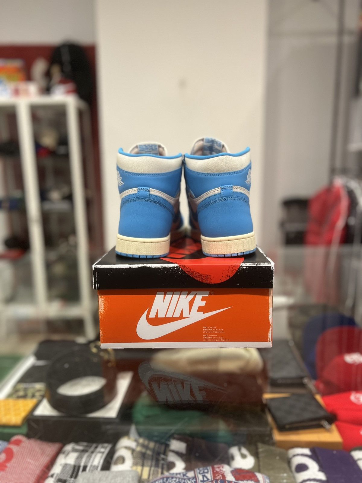 Jordan Brand Jordan 1 High OG UNC Reimagined Size: 9.5 Size US 9.5 / EU 42-43 - 4 Thumbnail