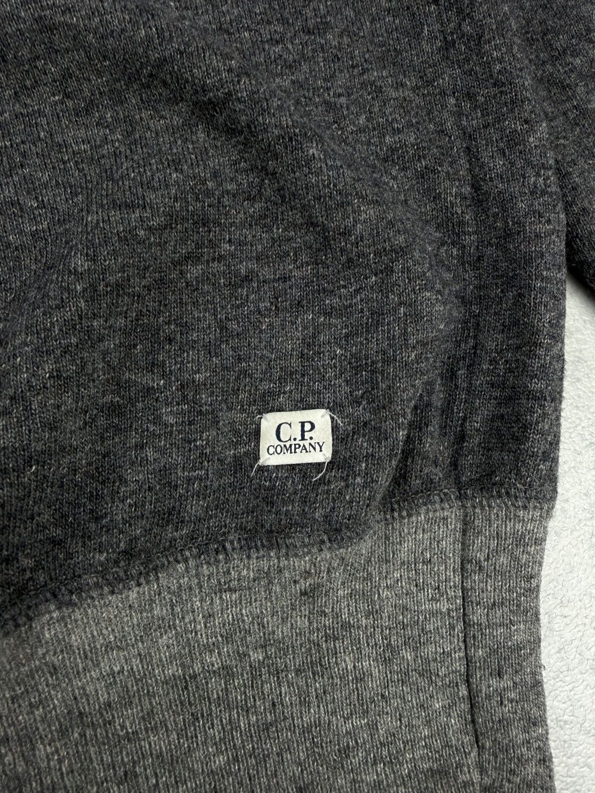 C.P. Company C.P. Company Grey Wool Blend Sweater Crewneck Size 52 Size US L / EU 52-54 / 3 - 7 Thumbnail