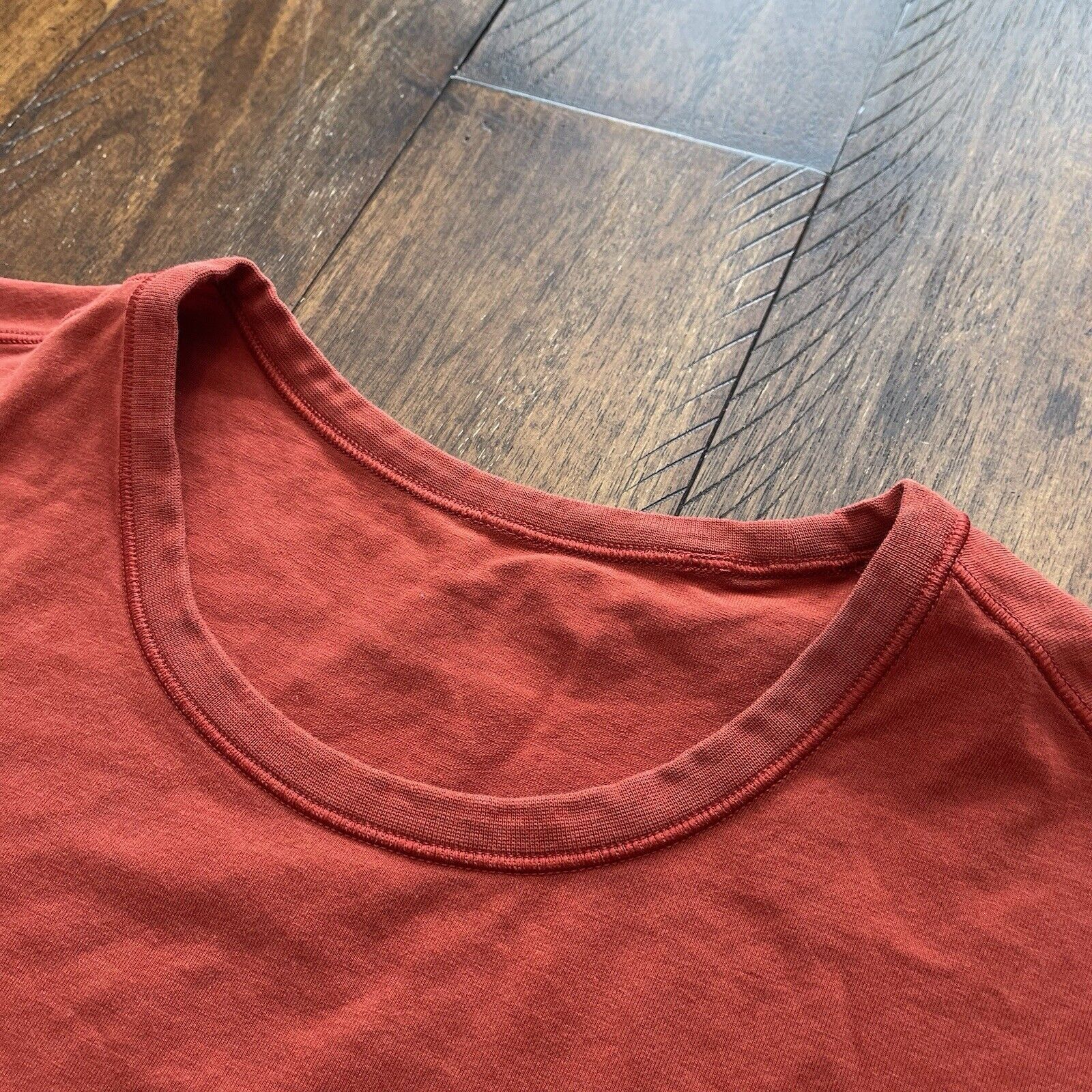 Lululemon Lululemon 5 year basic Short sleeve Tshirt XL Red Orange Size US XL / EU 56 / 4 - 5 Thumbnail