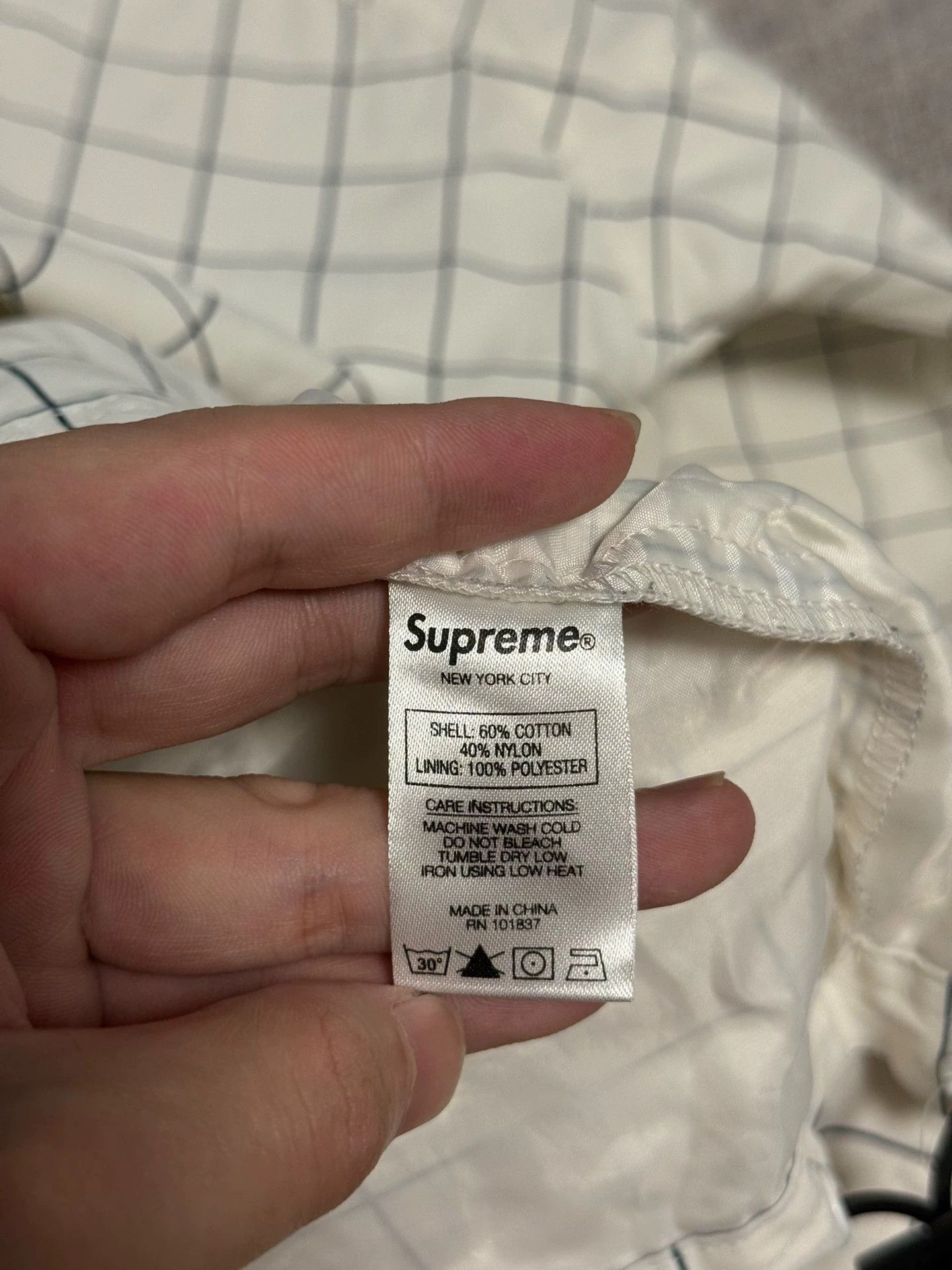 Supreme White Grid Pattern Hooded Anorak Jacket - L Size US L / EU 52-54 / 3 - 6 Thumbnail