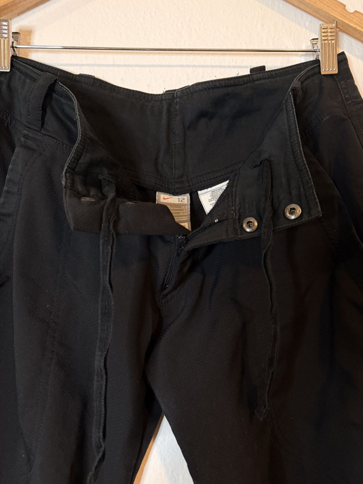 Nike Vintage Streetwear Nike Women’s Cargo Pants Size 34" / US 12 / IT 48 - 7 Thumbnail
