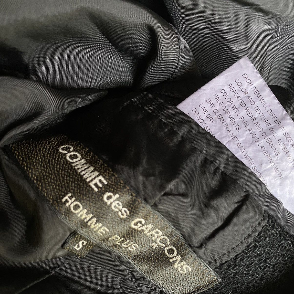 Comme des Garcons Fall03 Runway Black Wool Dye Blazer Size US S / EU 44-46 / 1 - 7 Thumbnail