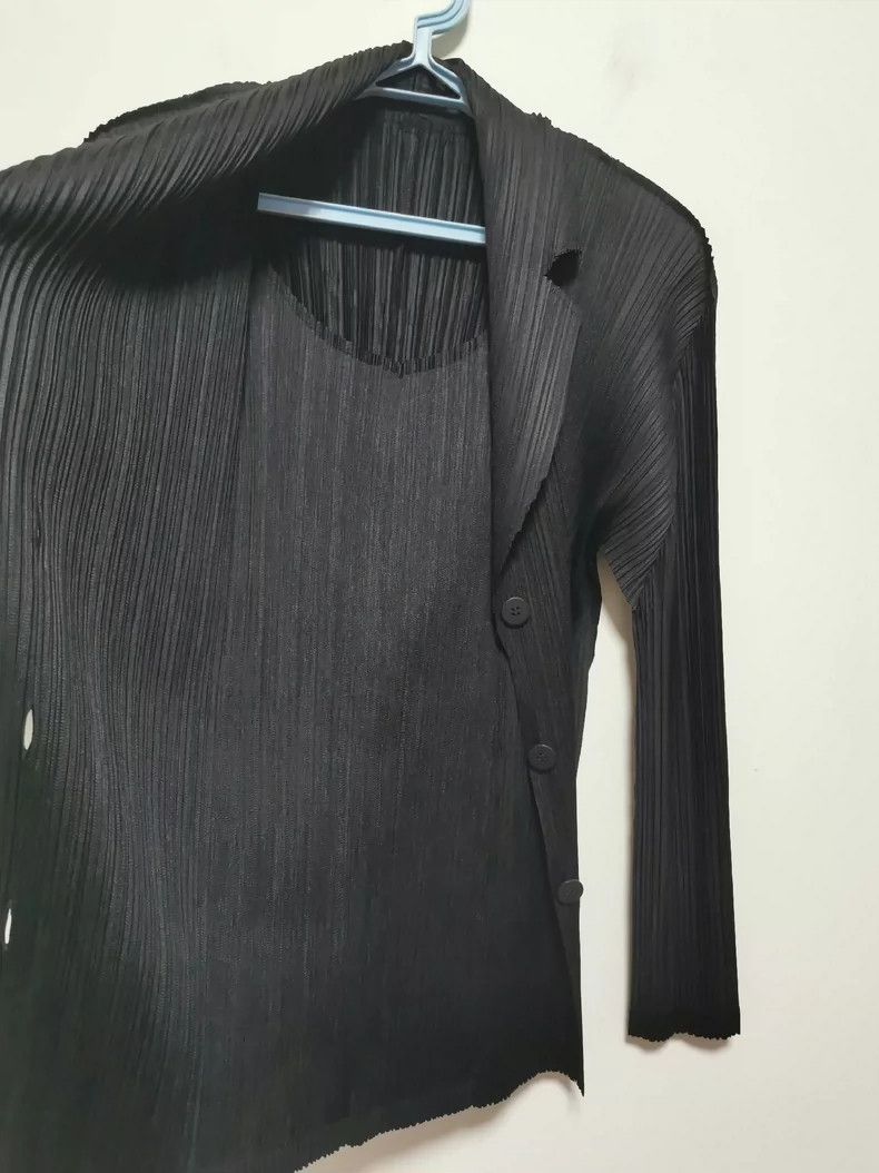 Issey Miyake Issey Miyake size:4 Black suit jacket Size XS / US 0-2 / IT 36-38 - 4 Thumbnail