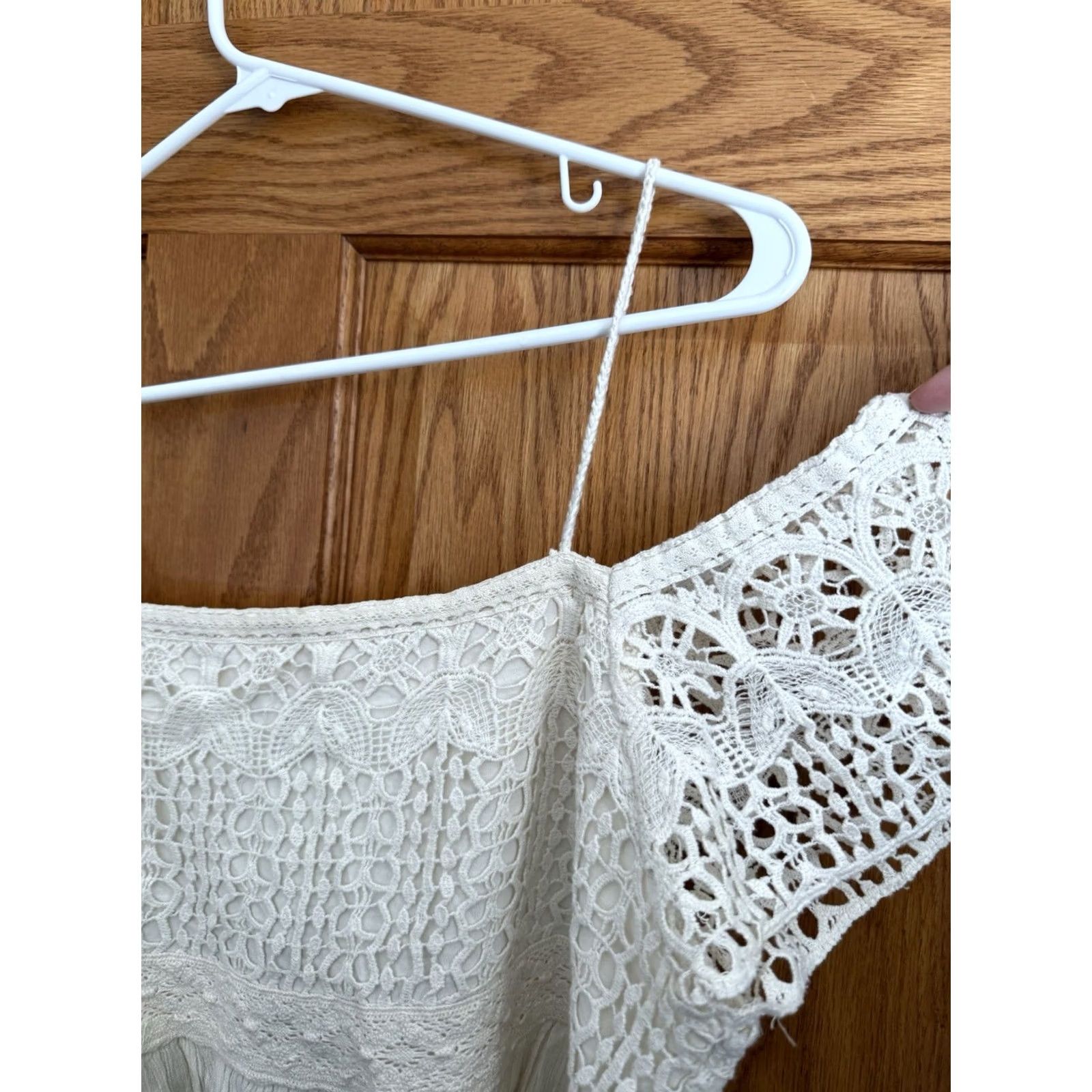 American Eagle Outfitters American Eagle Outfitters Boho Flowy Lace Blouse Ivory XS Women Off The Shoulder Dainty Cottagecore Size XS / US 0-2 / IT 36-38 - 2 Thumbnail