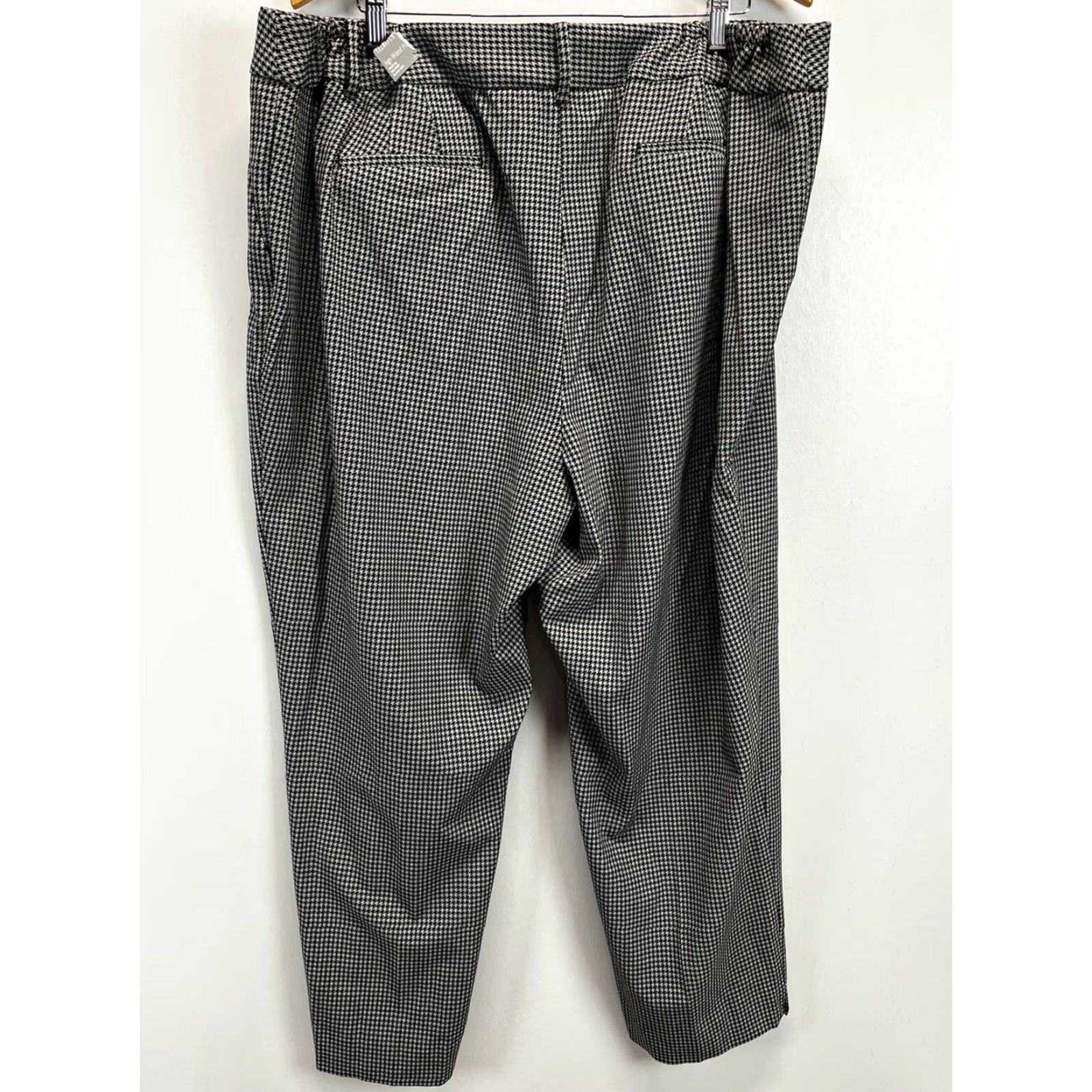 Talbots Talbots Plus Size Women's Houndstooth Ankle Pants 24W High Waist Straight Leg Black Gray Fall Winter Seasonal Size 42" / US 20 - 3 Thumbnail